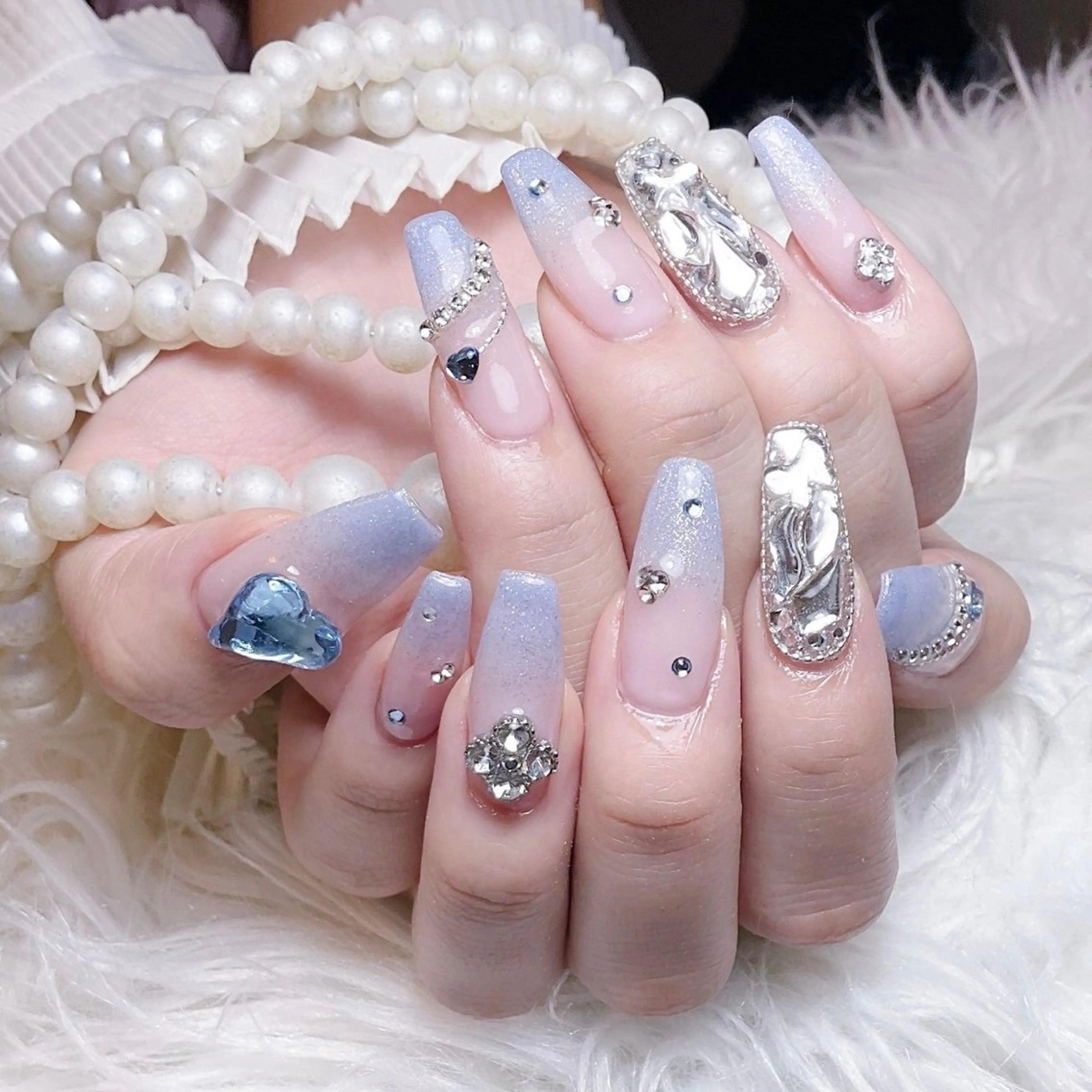 ネイル ハンドネイル ☁️Yun nail KiKi☁️のネイルデザイン