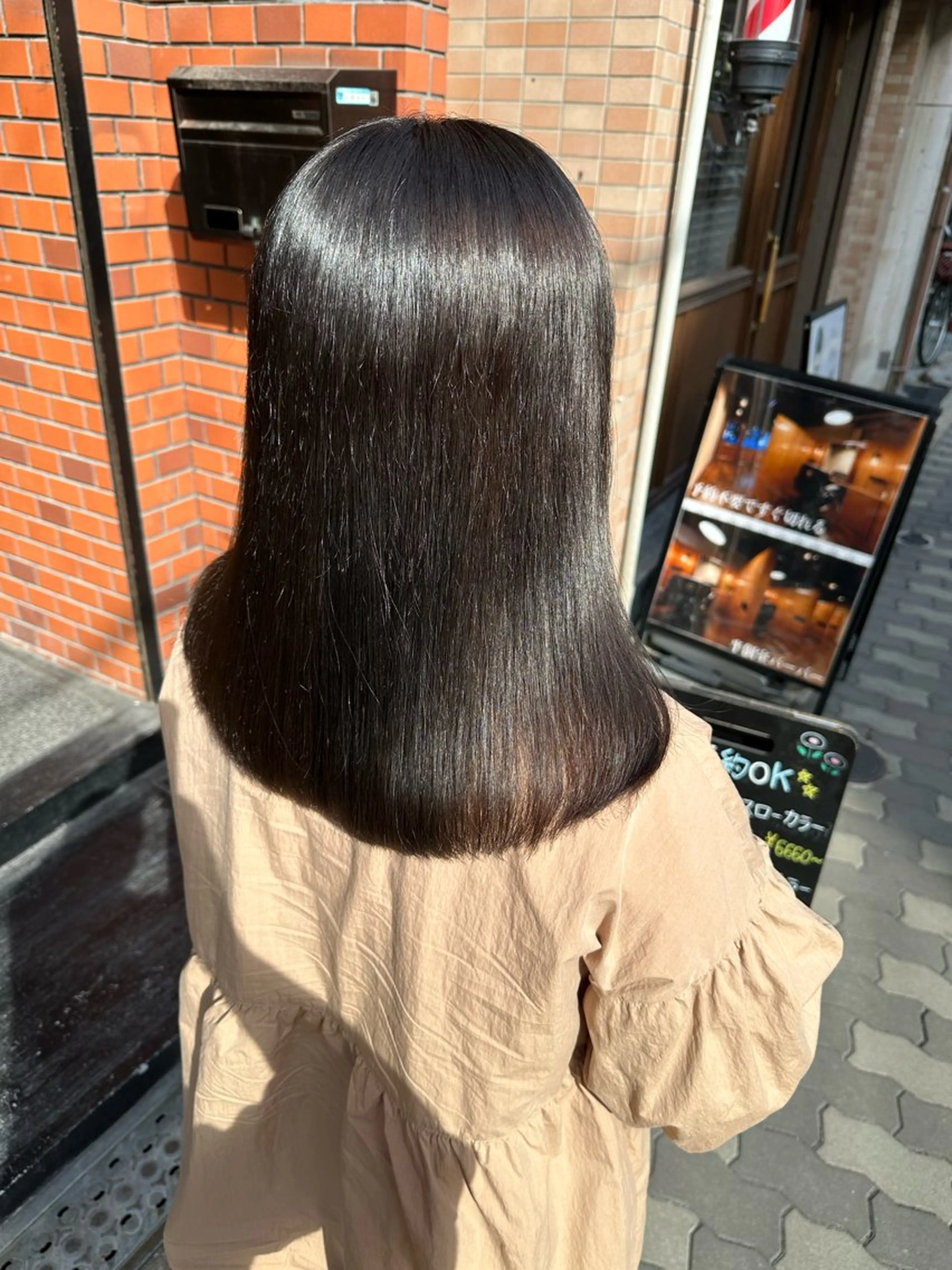 ミディアム カラー ブラウンカラー オリーブブラウン 縮毛矯正 トリートメント 艶髪レイヤー上田 紗也🇰🇷💗のヘアスタイル