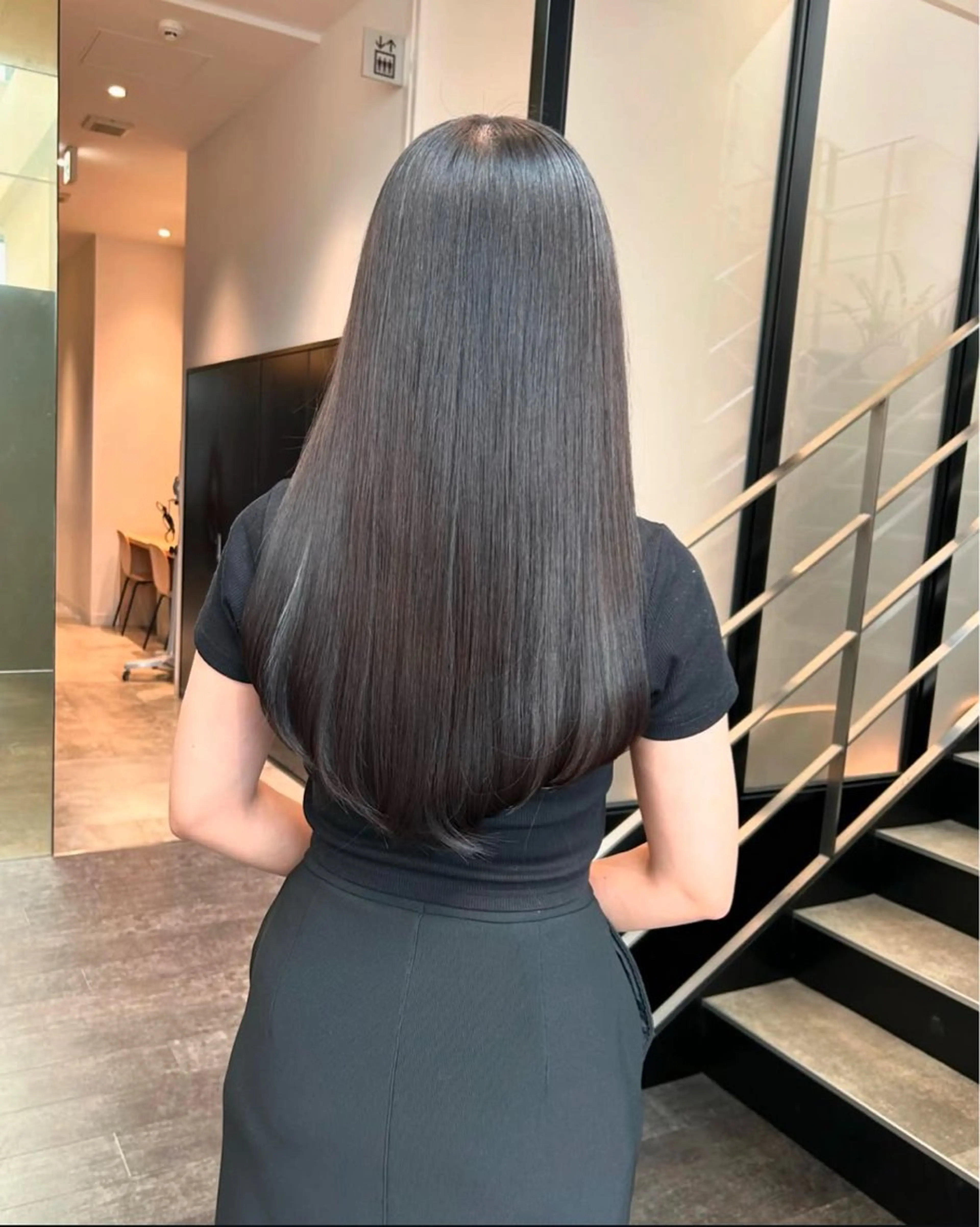ロング カラー パーマ ヘアアレンジ キッズ 黒髪 インナーカラー ロング トリートメント カット ヘアカラー GOTODAY SHAiRE SALON (原宿本店)所属・sakurai kana 🎀のヘアスタイル
