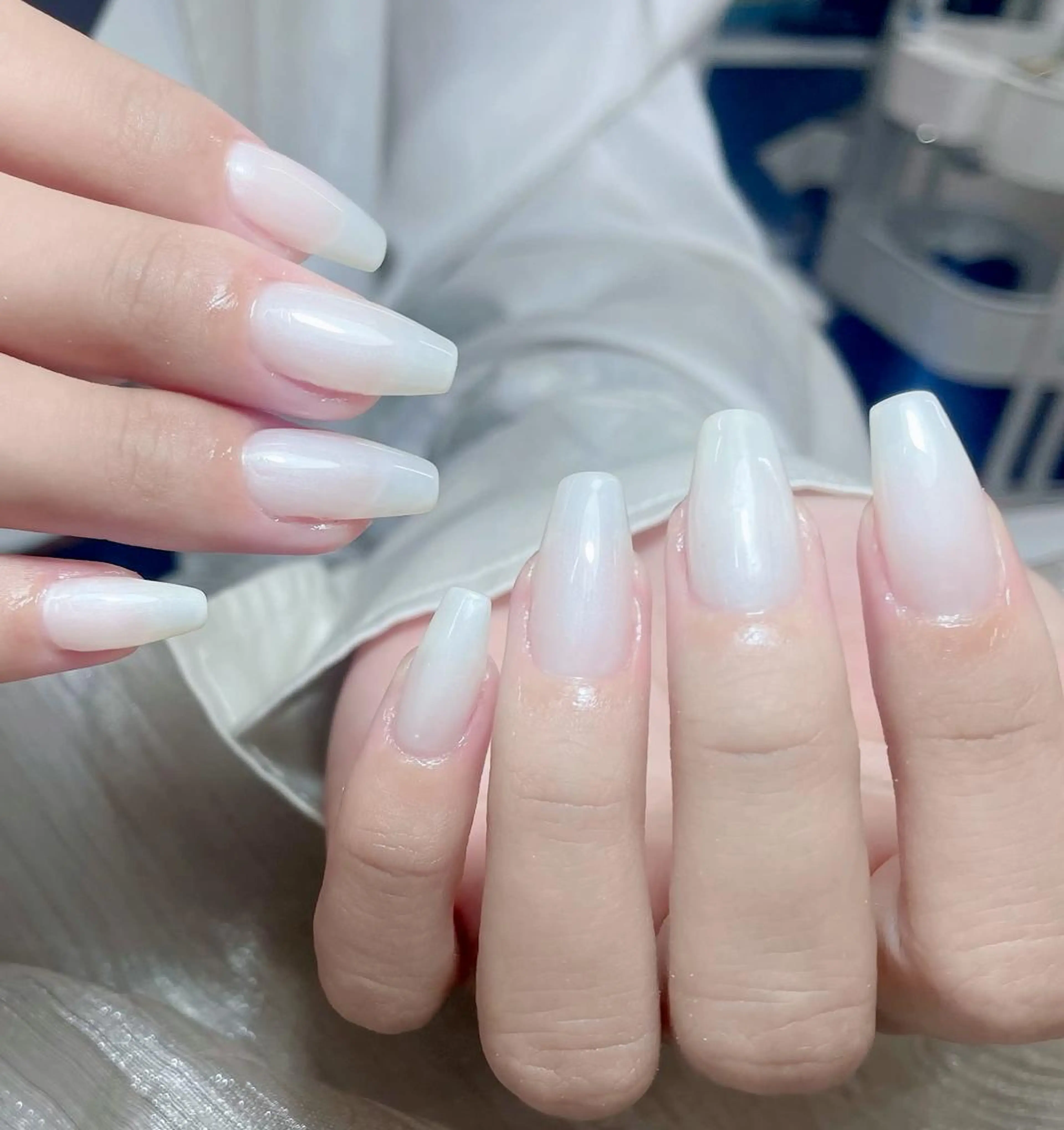ネイル オーロラネイル ブルー チークネイル フットネイル フレンチネイル ハンドネイル GIN ギン 大塚のネイルデザイン