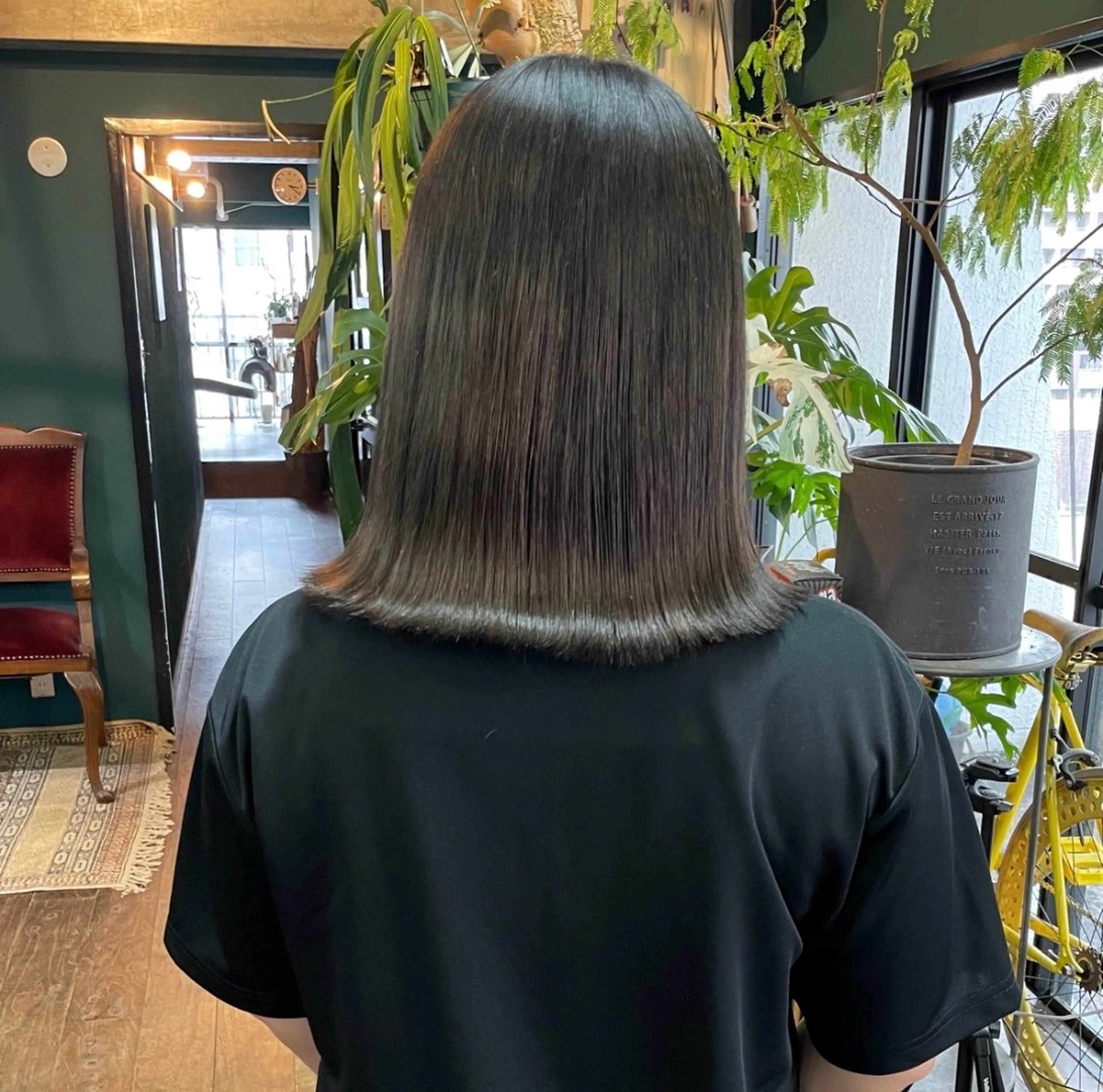 ミディアム カラー vivre libre所属・仲村 真里奈のヘアスタイル