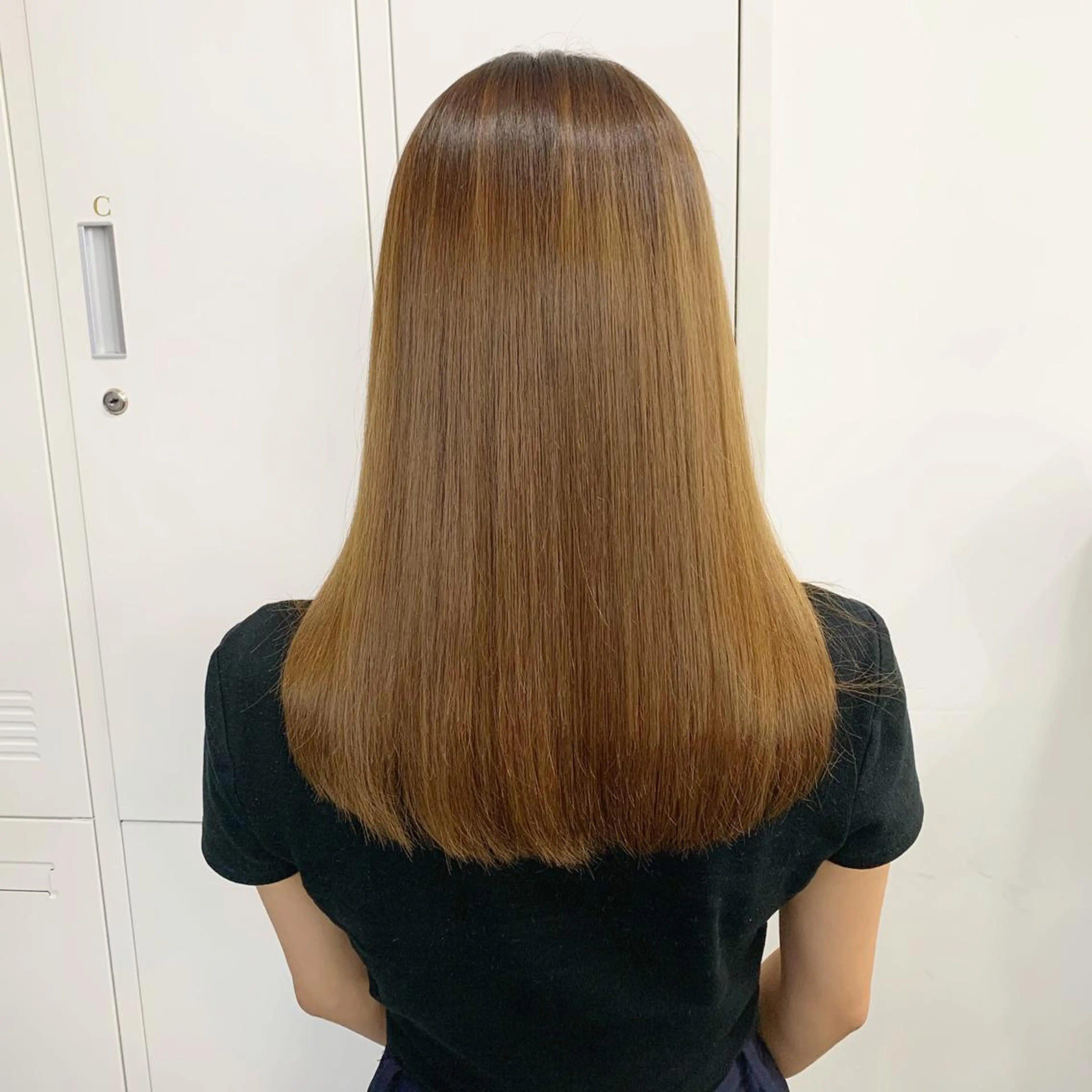 ロング パーマ 色落ちまで可愛い 透明感🫧KANTAのヘアスタイル
