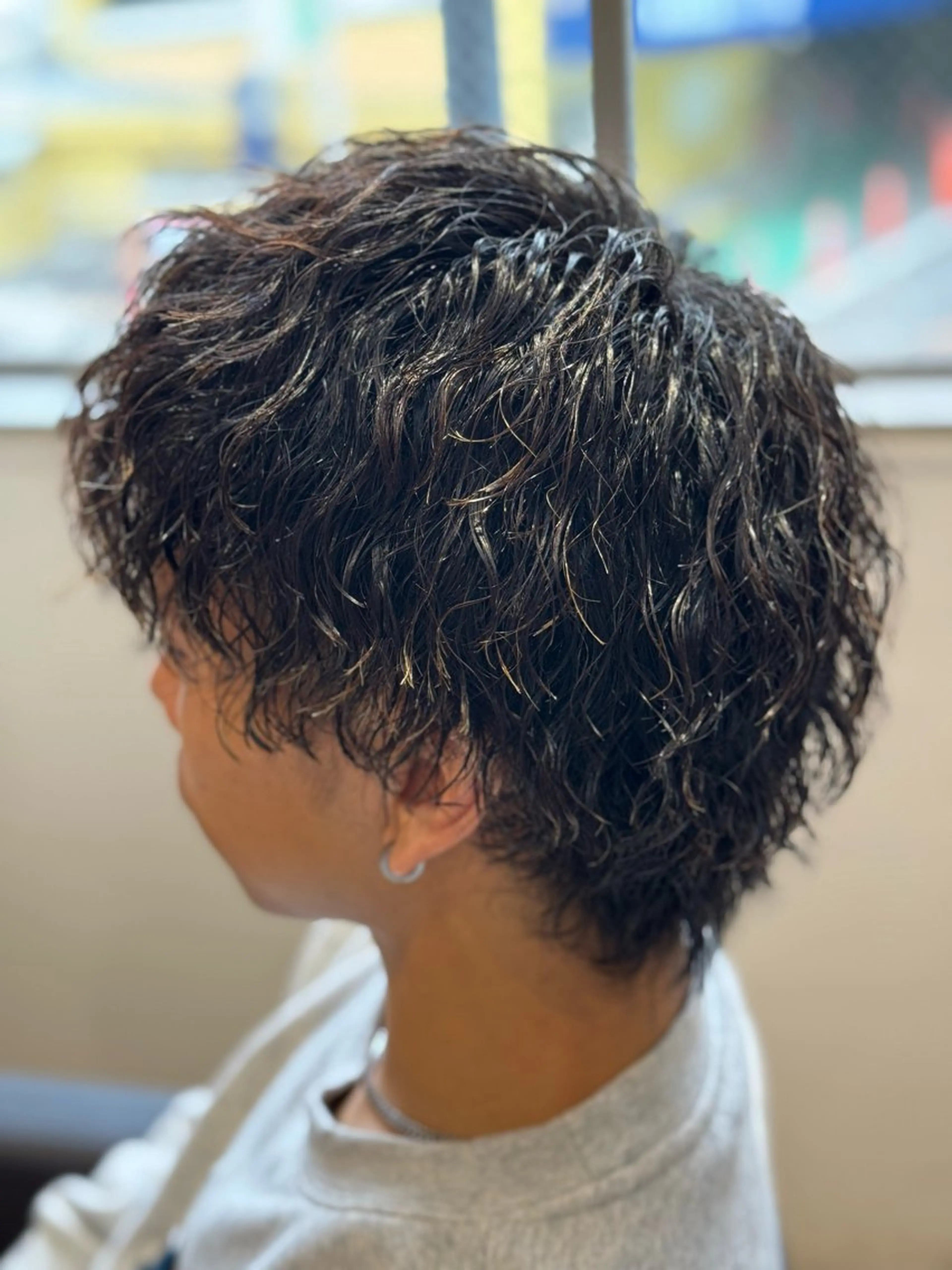 ミディアム メンズ ミディアムパーマ メンズパーマ カット パーマ メンズ特化 TAKUYAのヘアスタイル