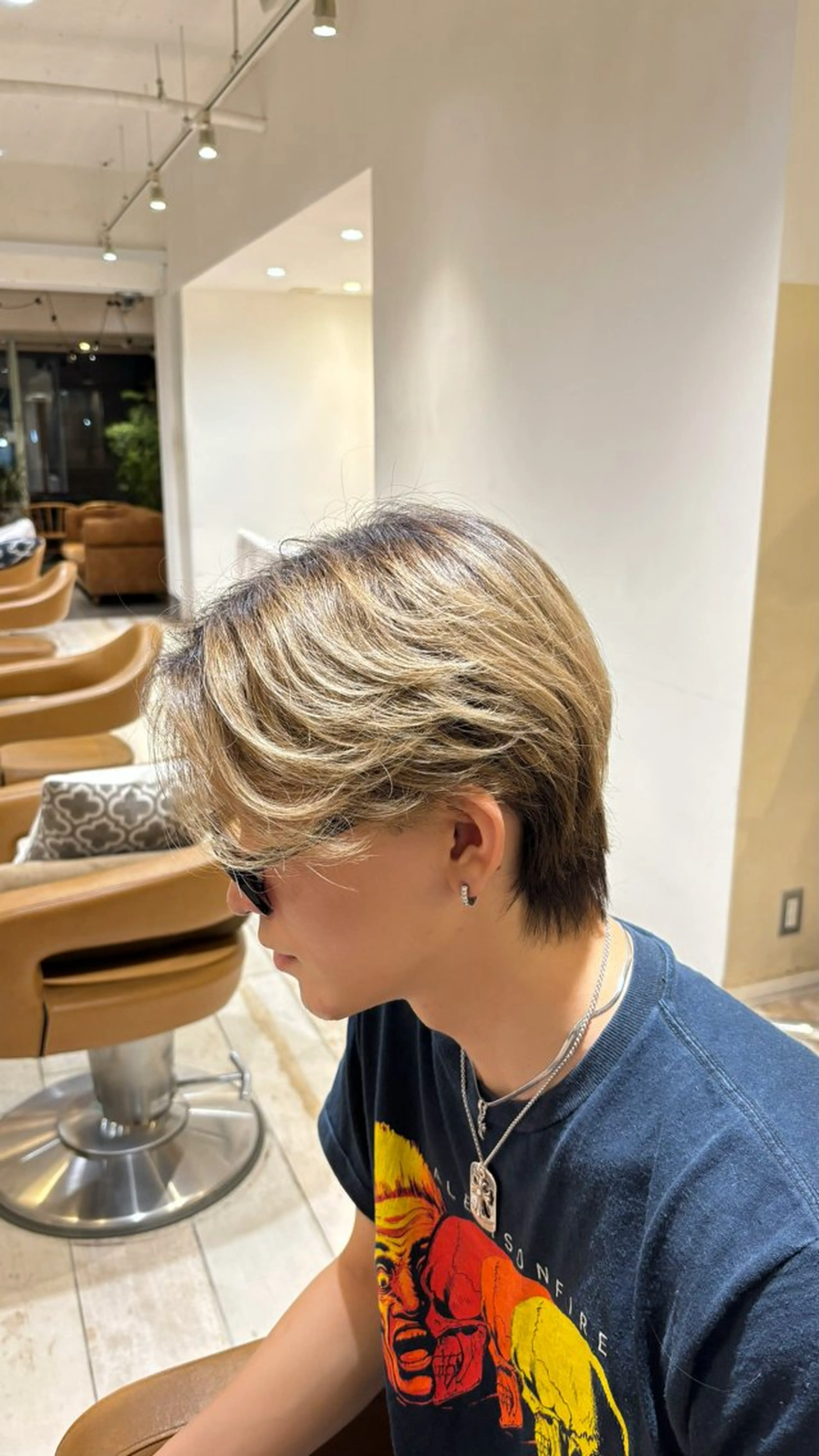 🚹men's【イメチェンしたい方に🧞‍♂️】カット➕ブリーチ➕カラーの写真
