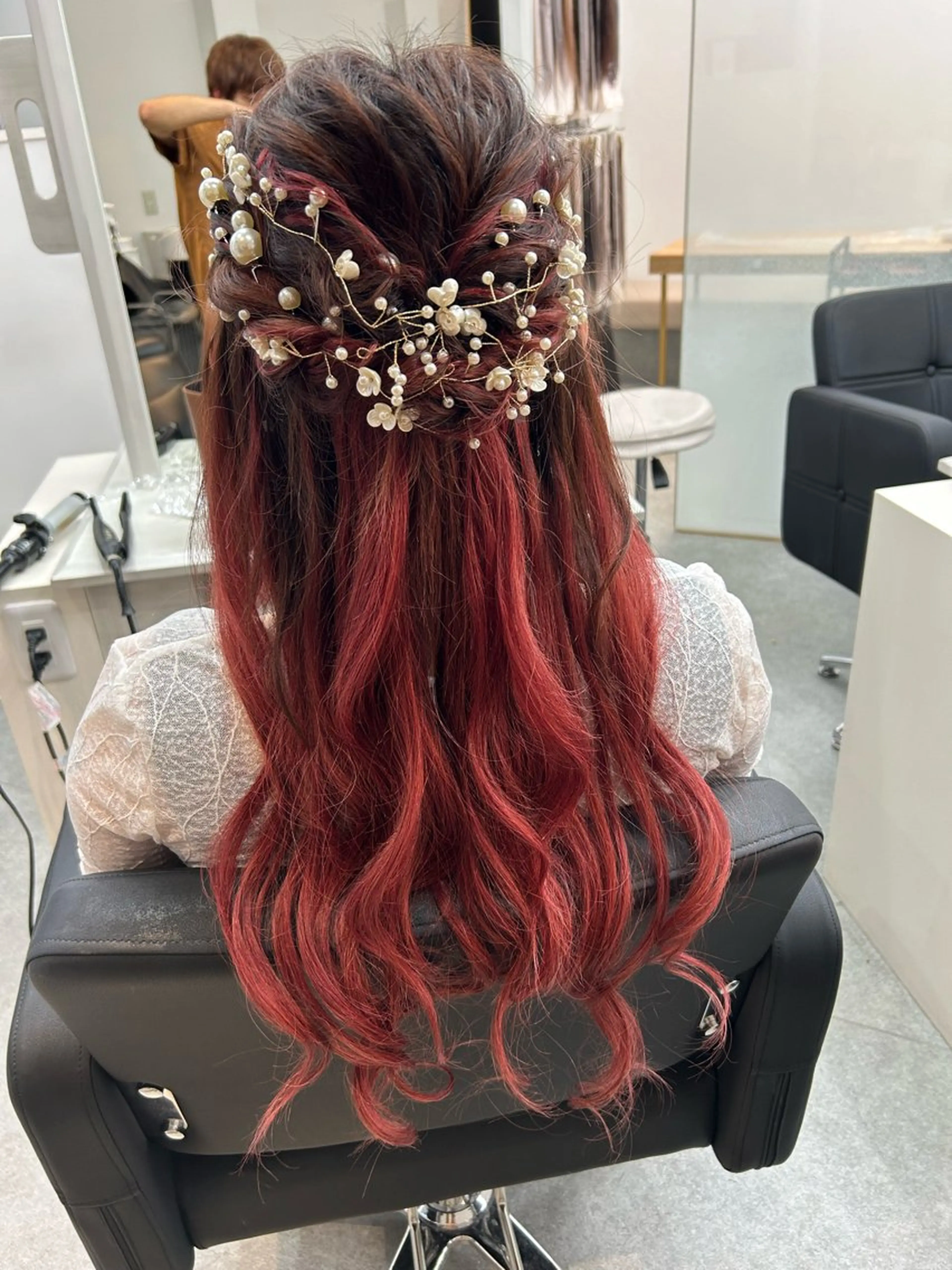 ロング カラー ヘアアレンジ シールエクステ バレイヤージュ ハイライトカラー ボブ エクステ カット パーマ エクステ ヘッドスパ alpha. カラーエクステ下妻のヘアスタイル