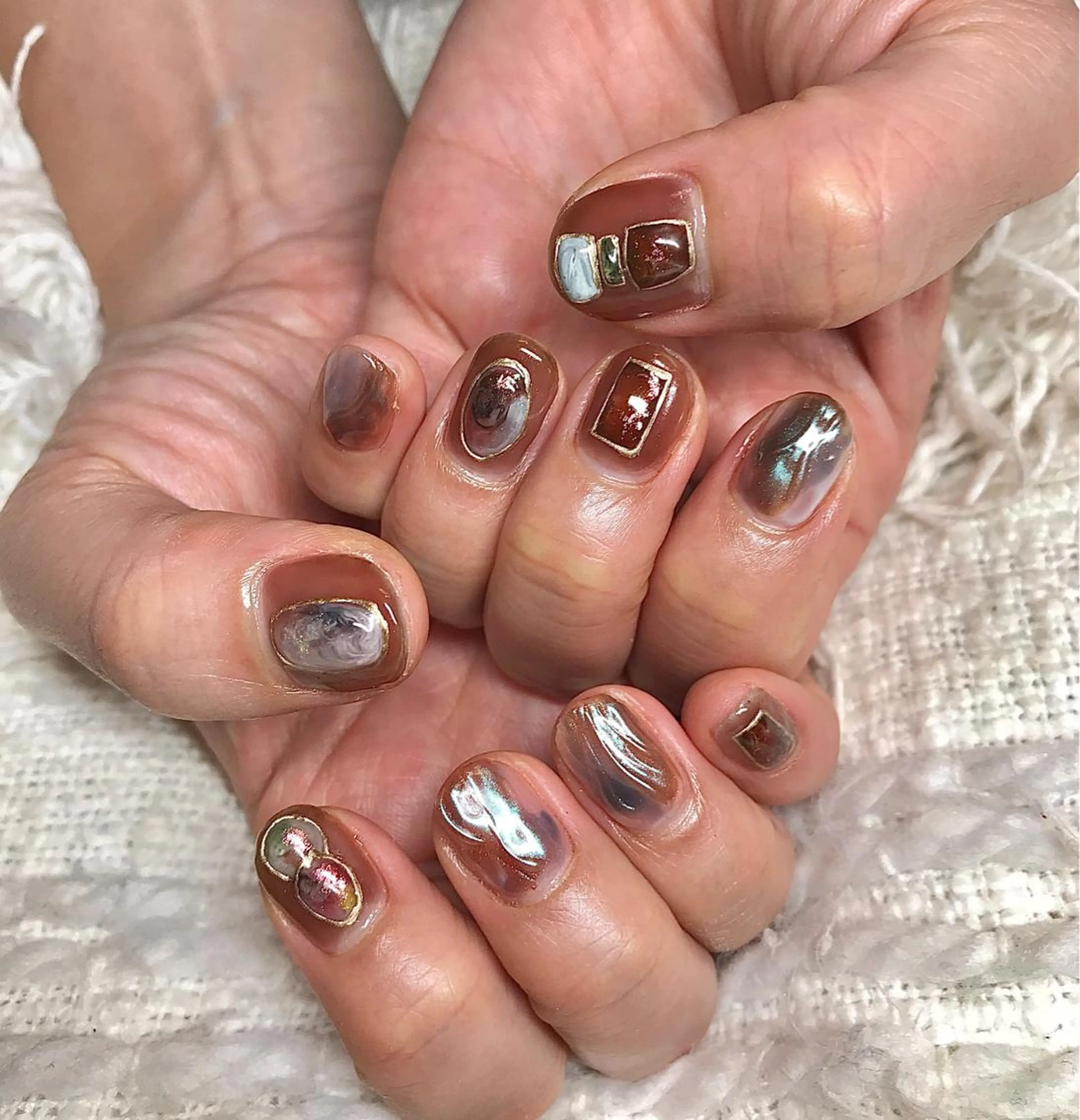 ショート カラー パーマ ヘアアレンジ メンズ キッズ ネイル マツエク・マツパ ブラウンカラー シアーブラウン カラーマツエク ブラウン nail&eye Aoのマツエク・マツパデザイン