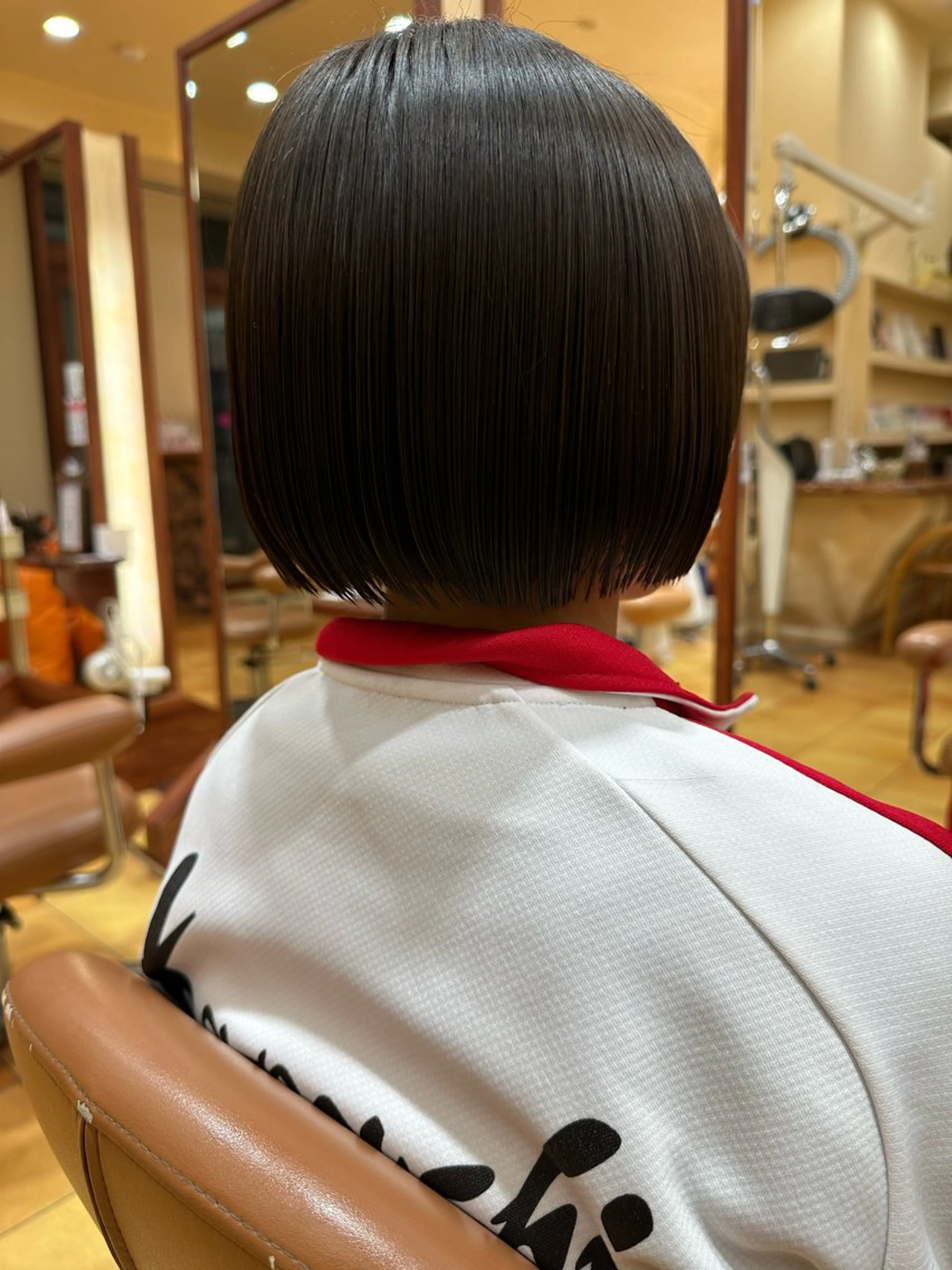 ミディアム とうい/パーマボブ/ くせ毛/丸みボブのヘアスタイル