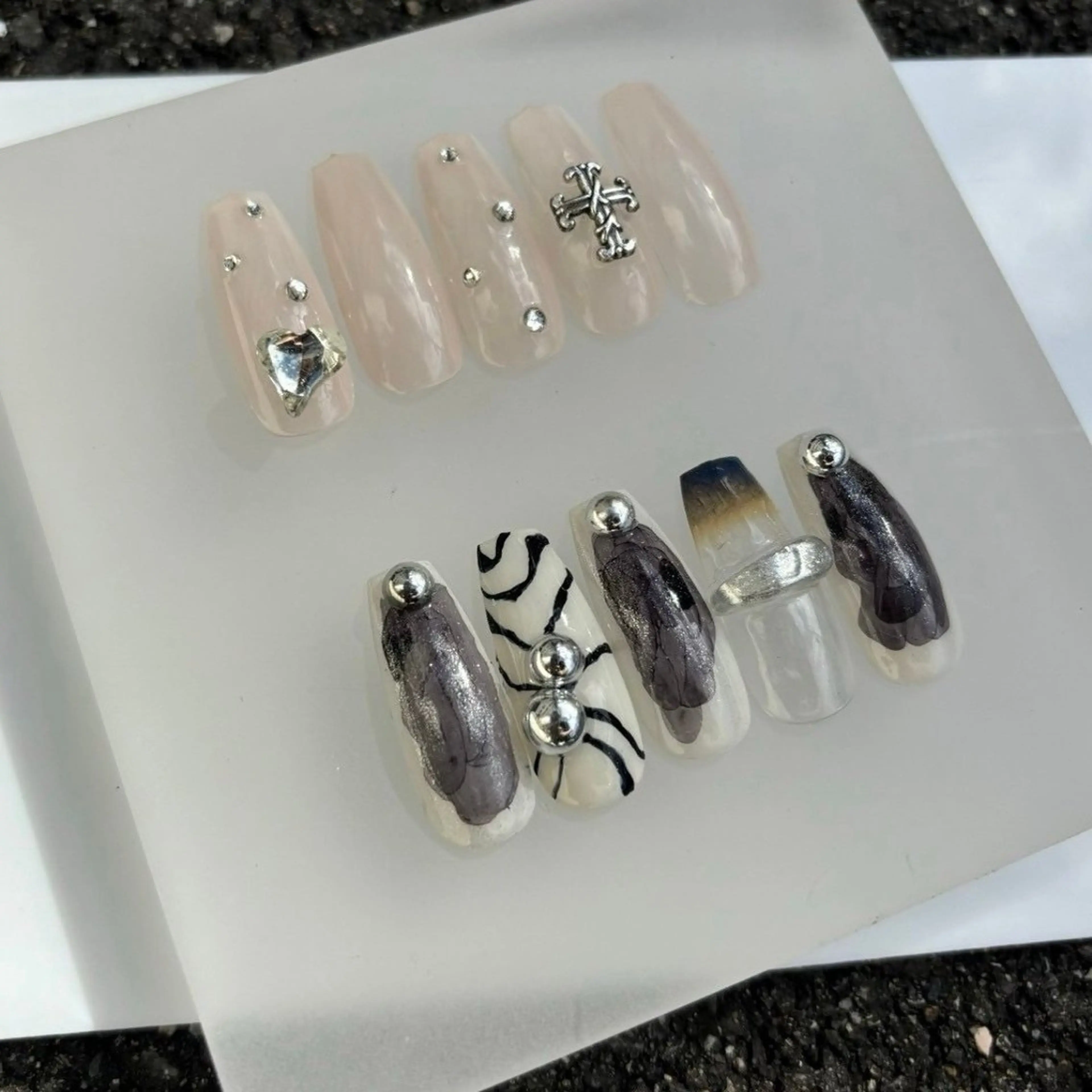 ネイル HONOKA W 【深江橋店】のネイルデザイン