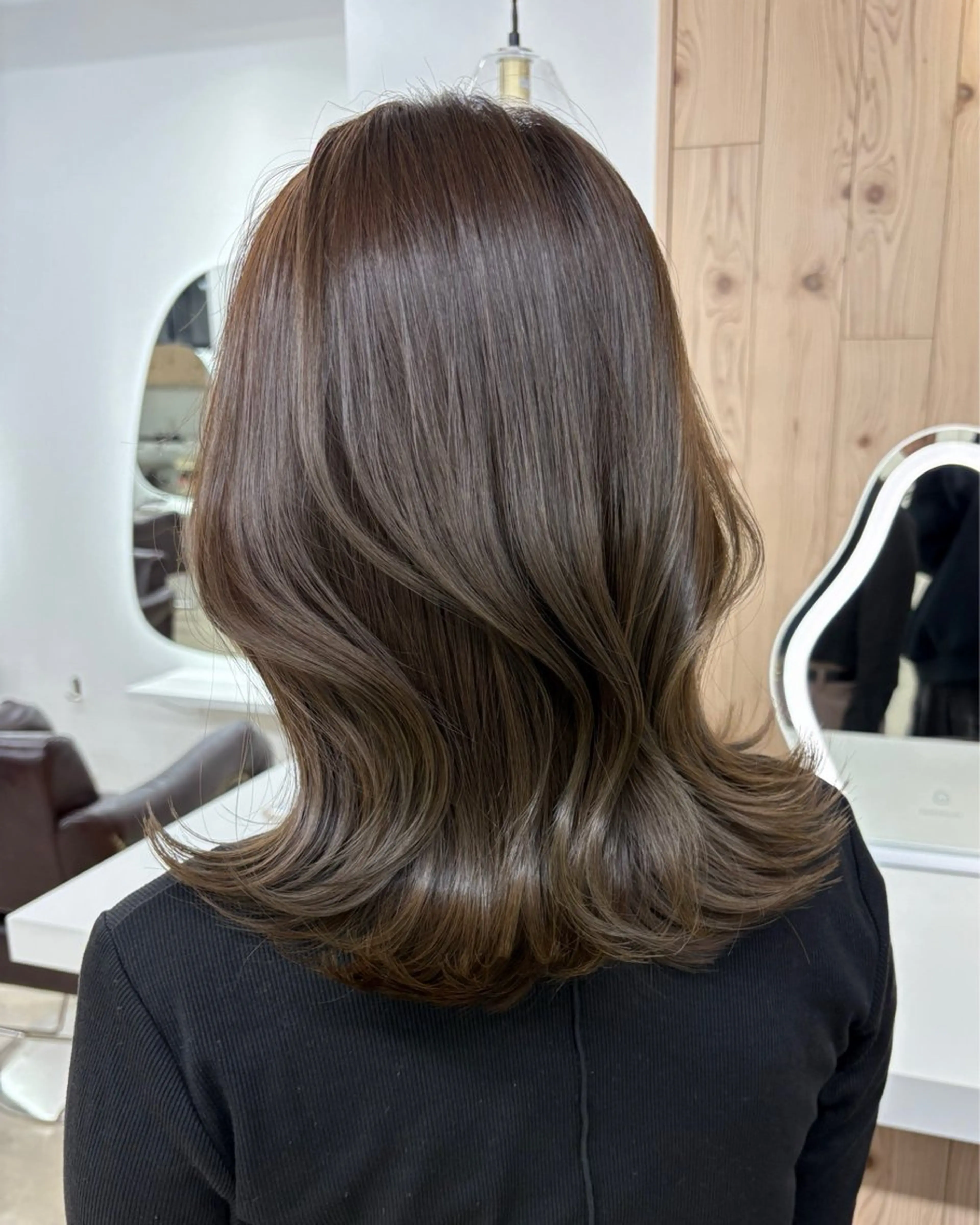 ミディアム カラー カット ヘアカラー トリートメント ヘアセット 新宿/韓国ヘア/ 髪質改善ストレートのヘアスタイル