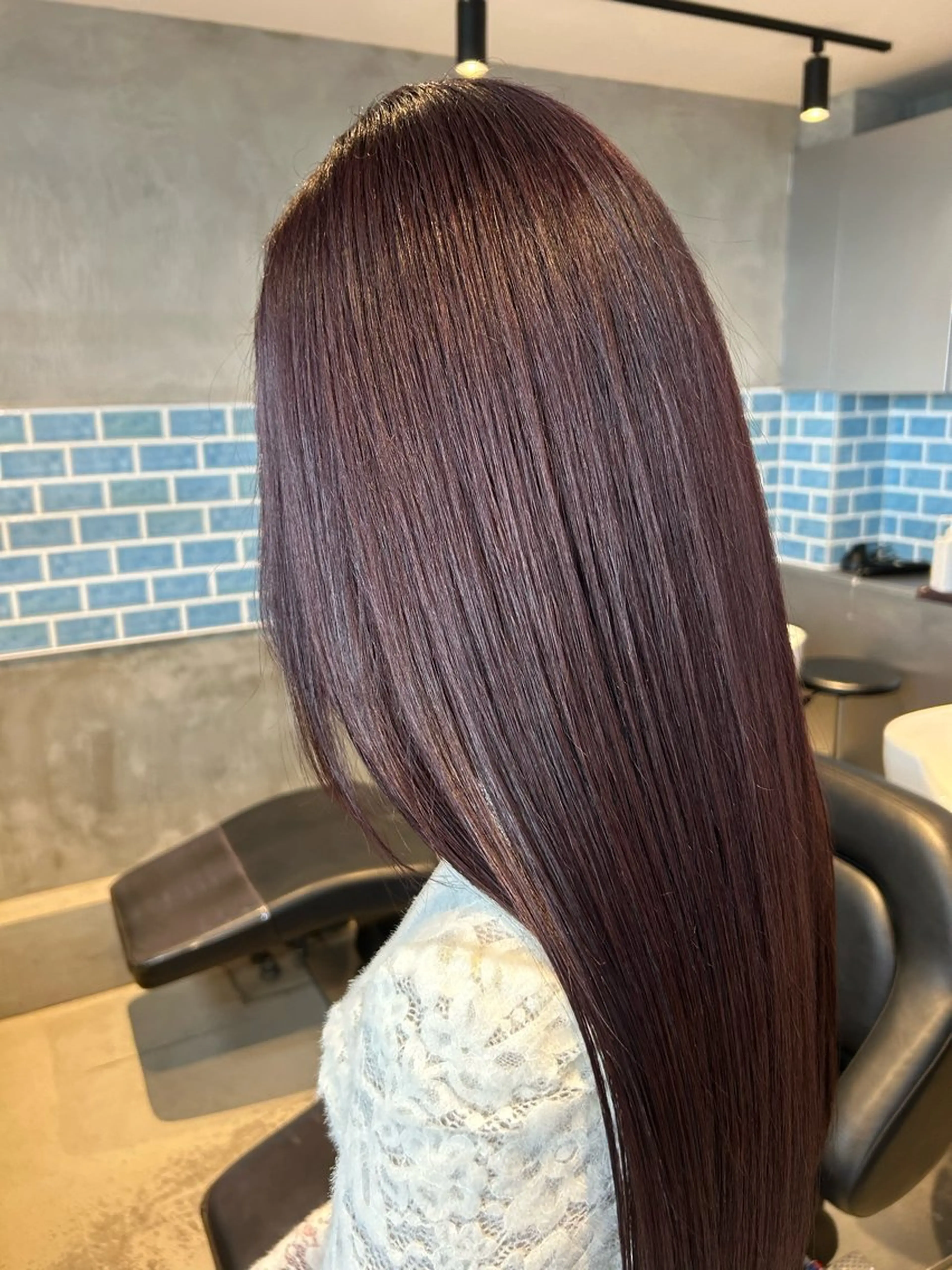 ミディアム カラー ヘアカラー トリートメント VIE表参道所属・艶感カラー/縮毛 矯正/りょお🫧のヘアスタイル