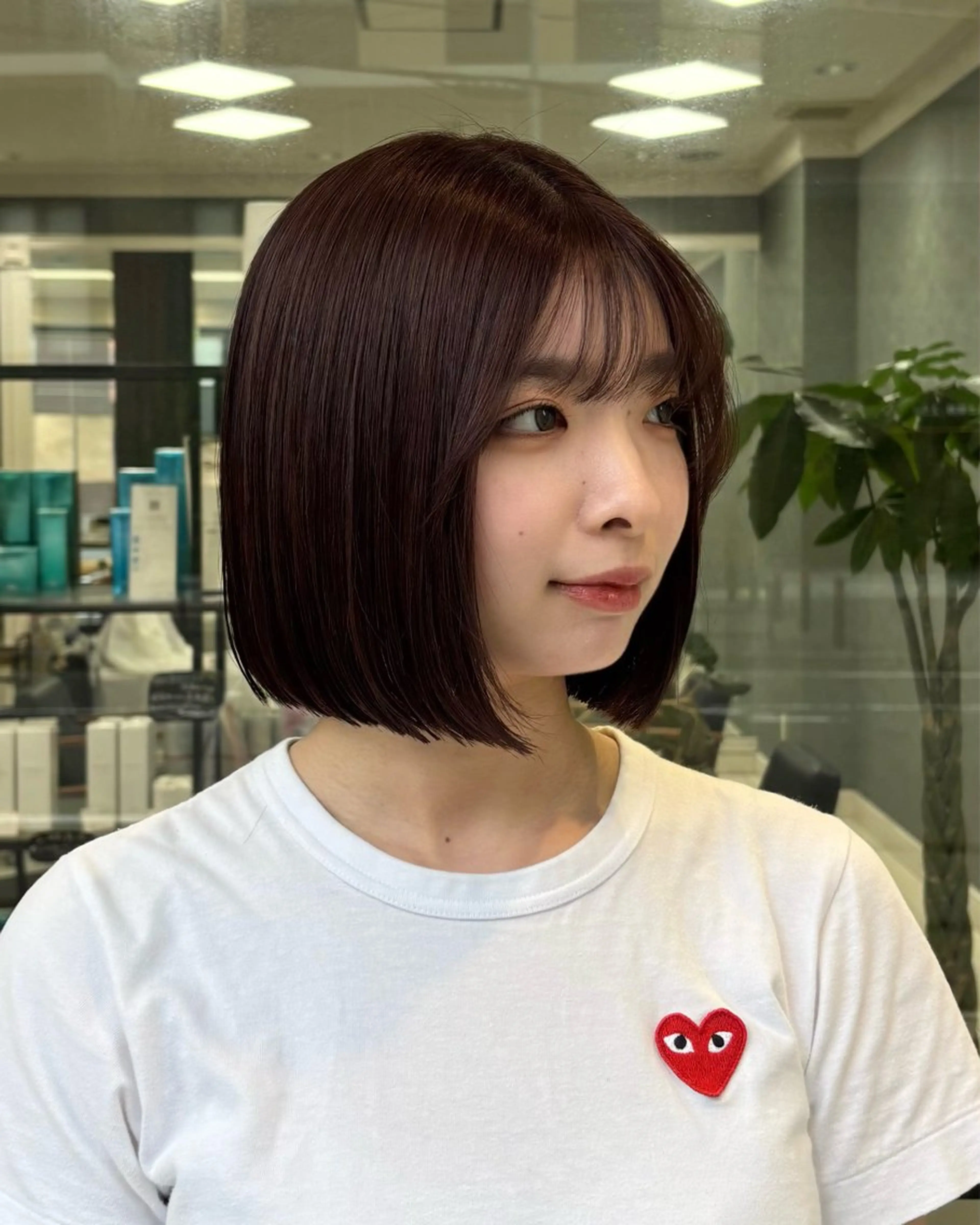 ショート ピンクブラウン ボブ 縮毛矯正 カット ヘアカラー トリートメント レイヤーカット🩶/ 暖色カラー🎀/麻咲のヘアスタイル
