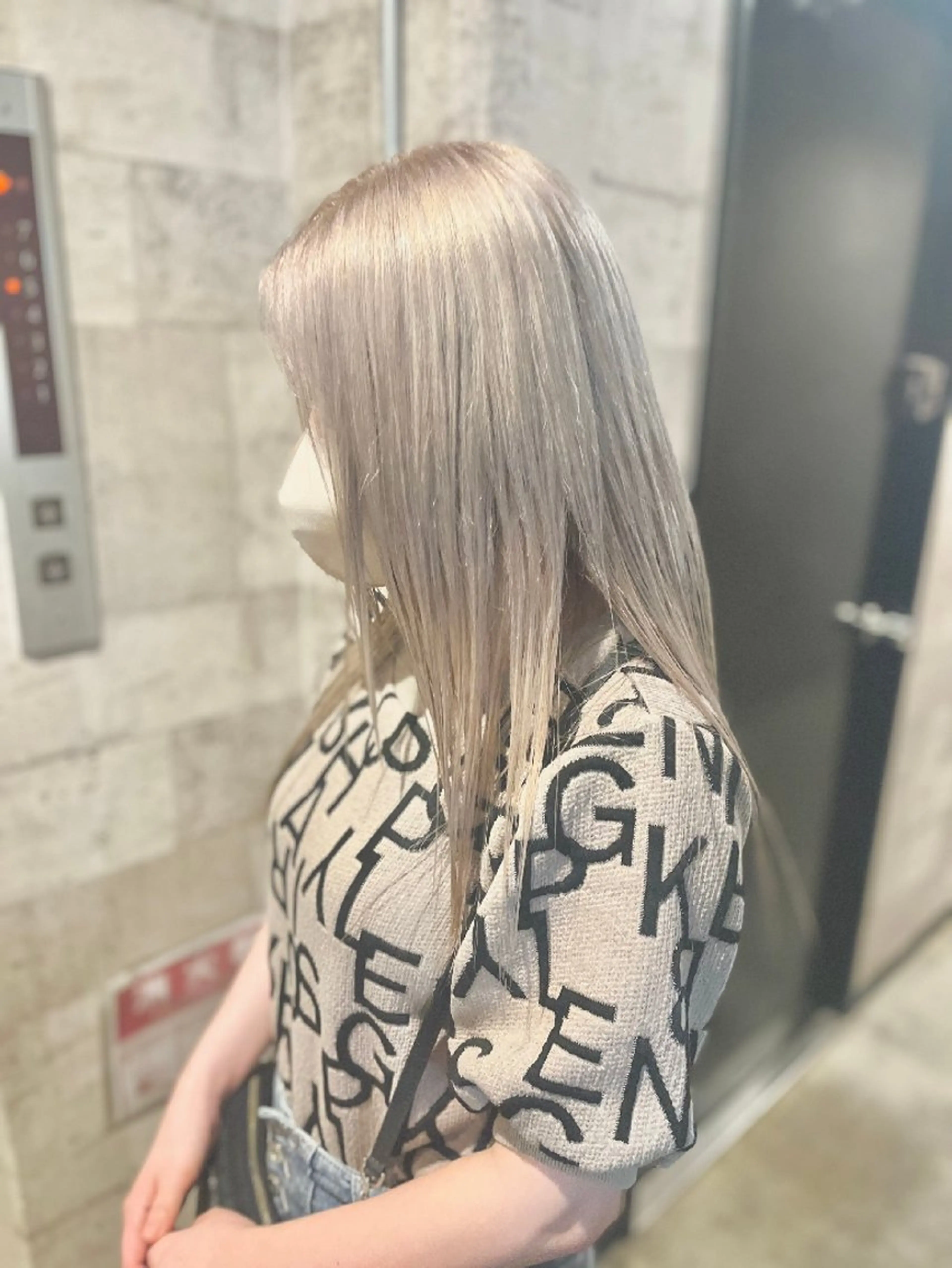 セミロング Sherry 堀江店所属・ヘア＆ホワイトニング Sherry堀江店のヘアスタイル