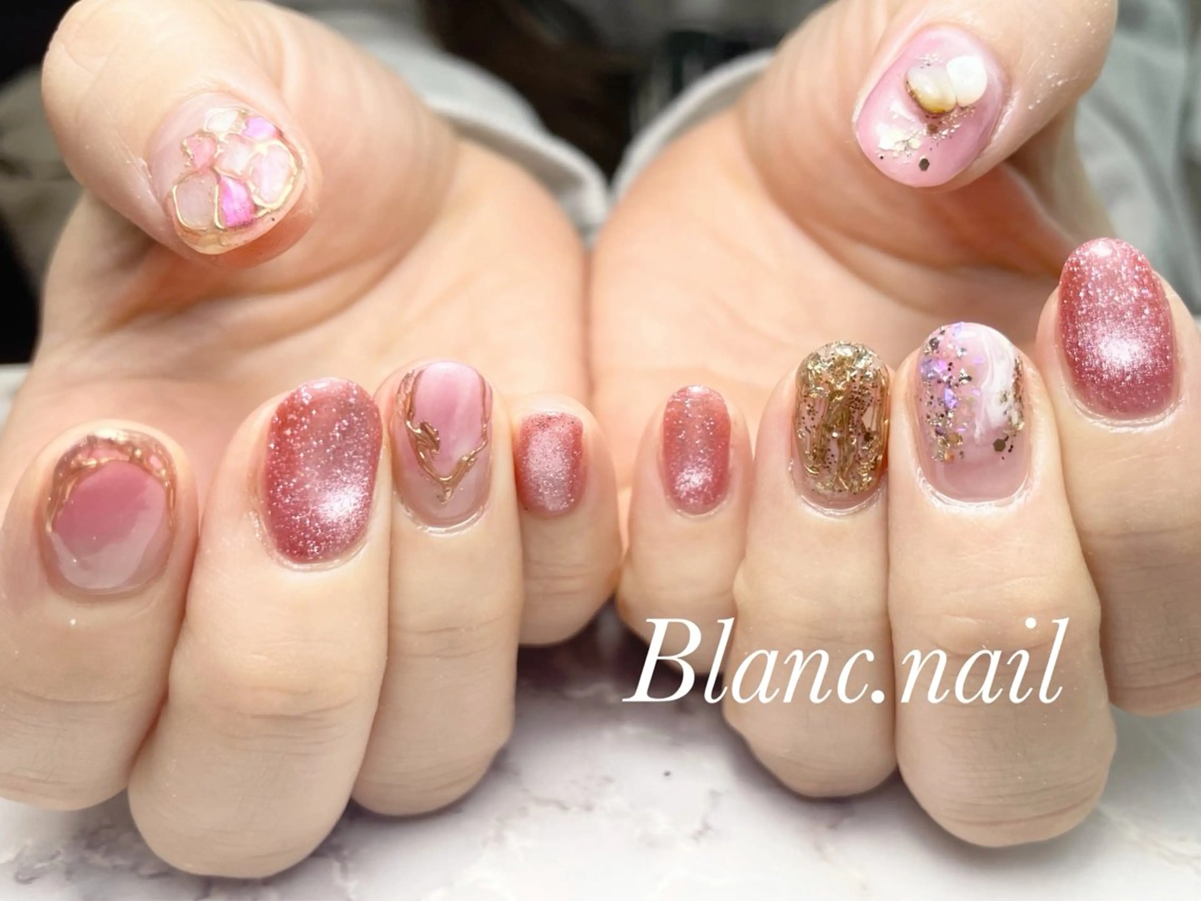 ネイル ジェルネイル マグネットネイル 大理石ネイル(マーブル) ミラーネイル ニュアンスネイル ハンドネイル BLANCEnail所属・BLANCnail yuuのネイルデザイン