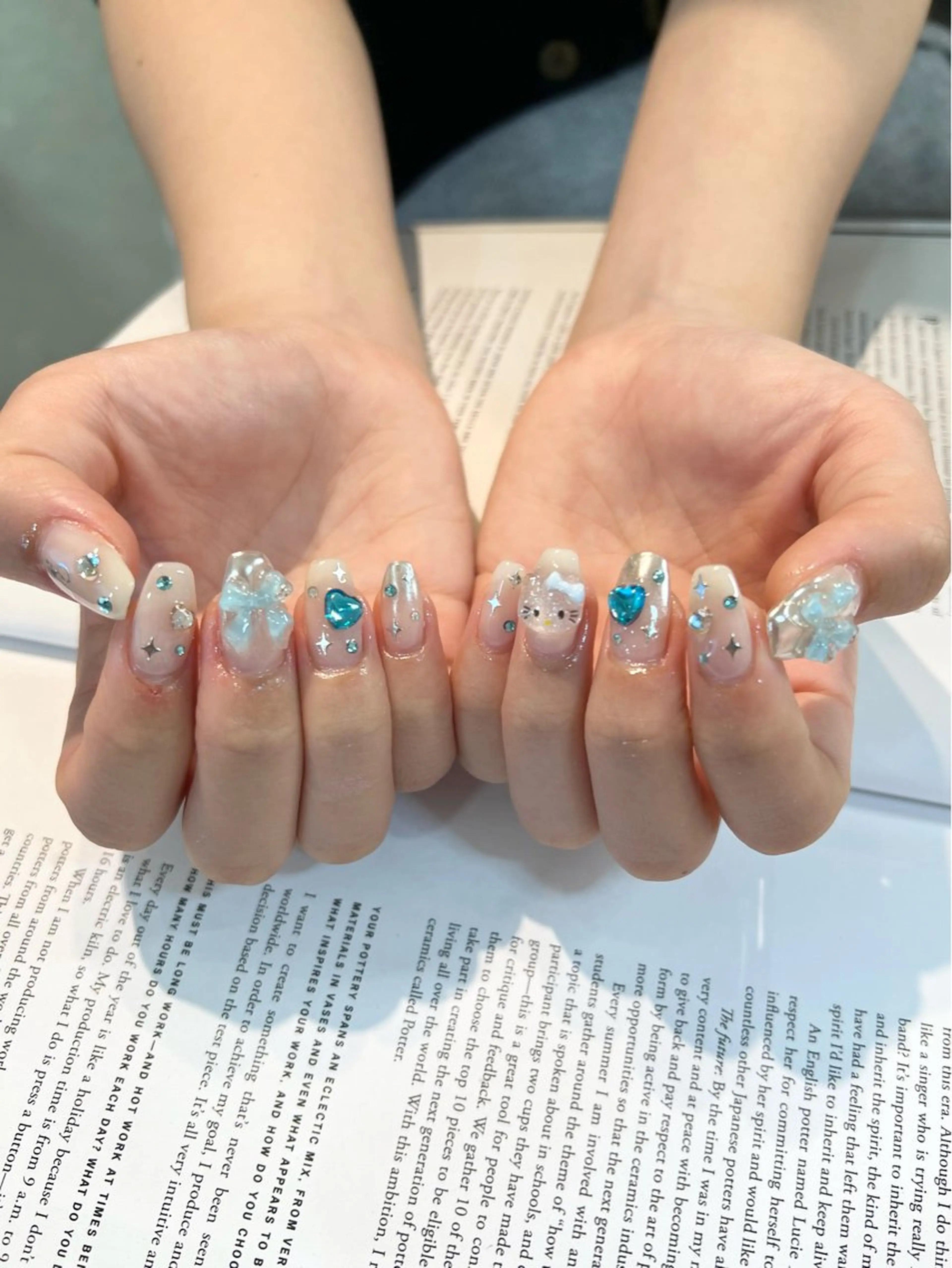 ネイル ハンドネイル sio.nail&eyebrow salon shimokitazawa2号店所属・nailist mana𖤐´-のネイルデザイン
