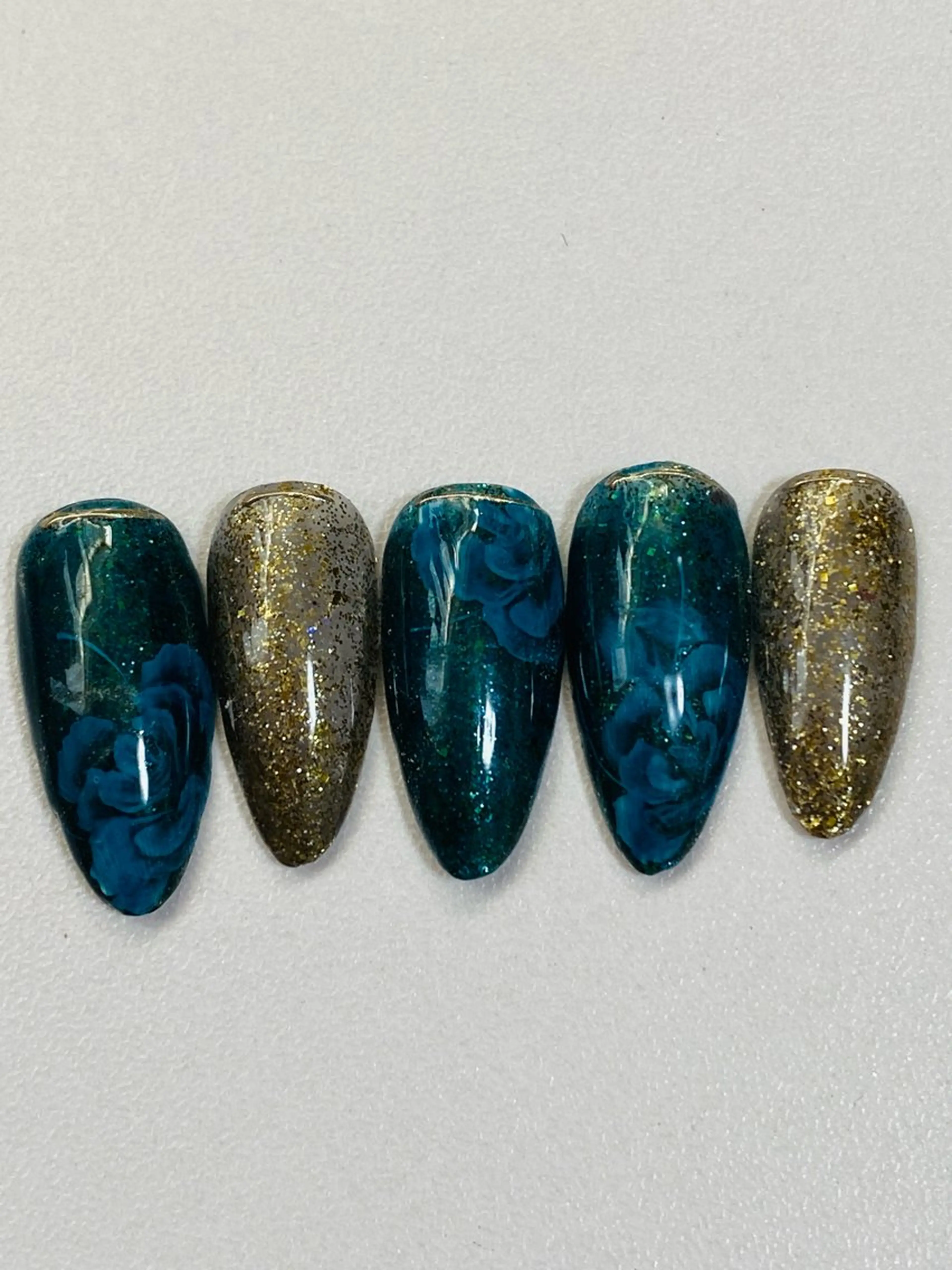 ネイル フラワーネイル 自宅ネイルサロン ♦️nuance♦️のネイルデザイン