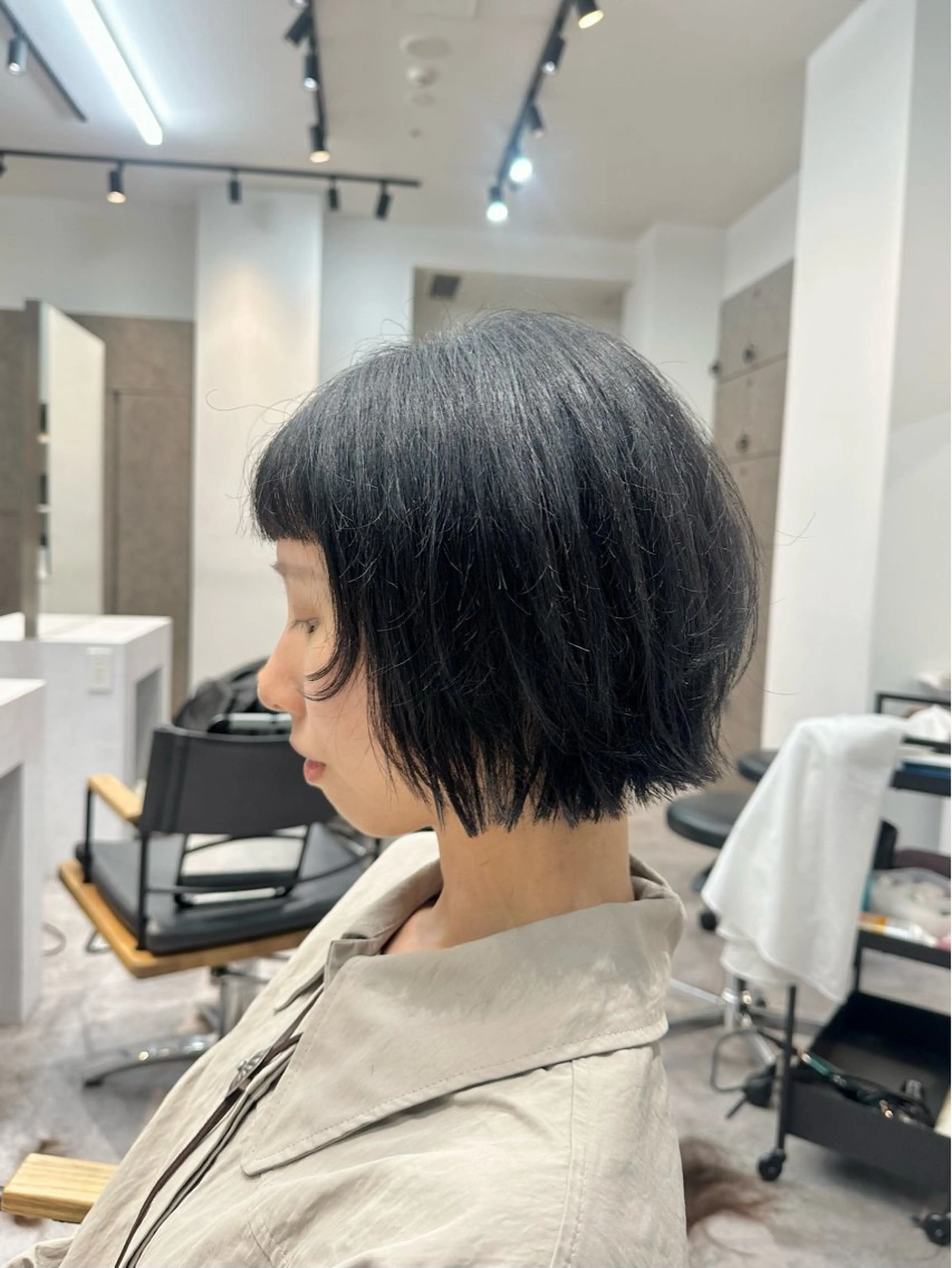 ミディアム ボブ 顔周りカット レイヤーカット カット ごとう さなのヘアスタイル
