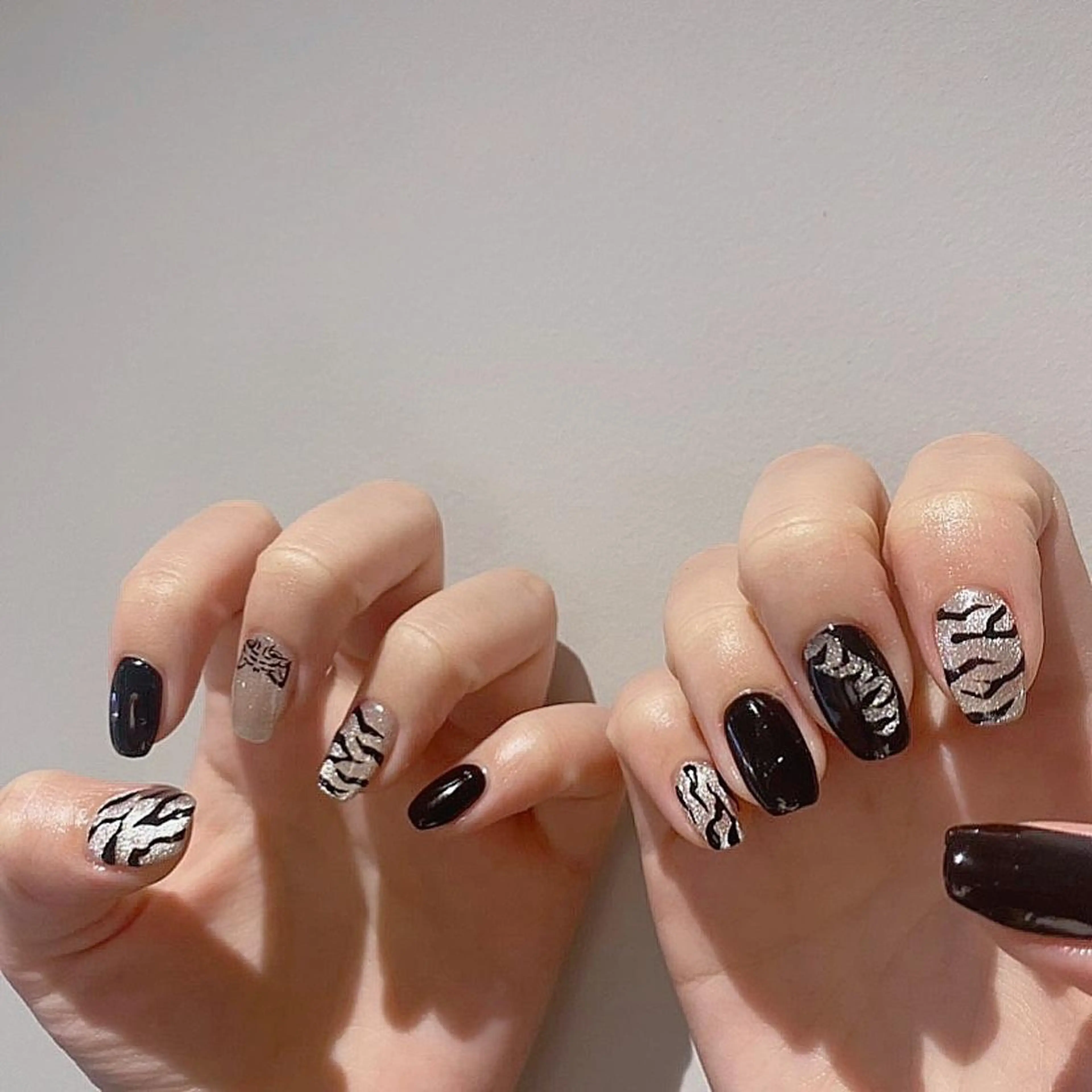 ネイル ハンドネイル ♡ガーリーネイル♡ あかぎしおりのネイルデザイン