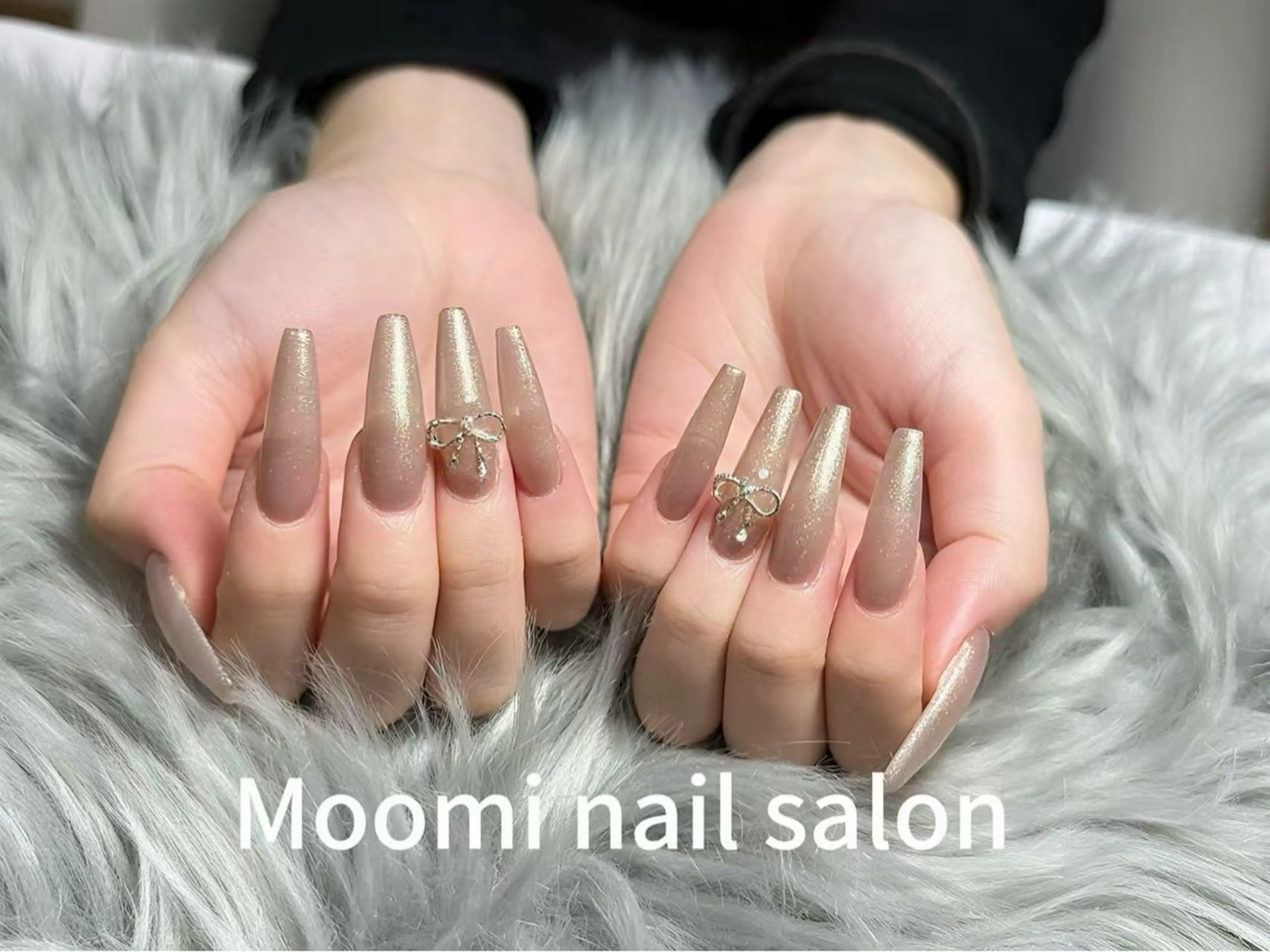 ロング ハンドネイル moomi ゆりのネイルデザイン