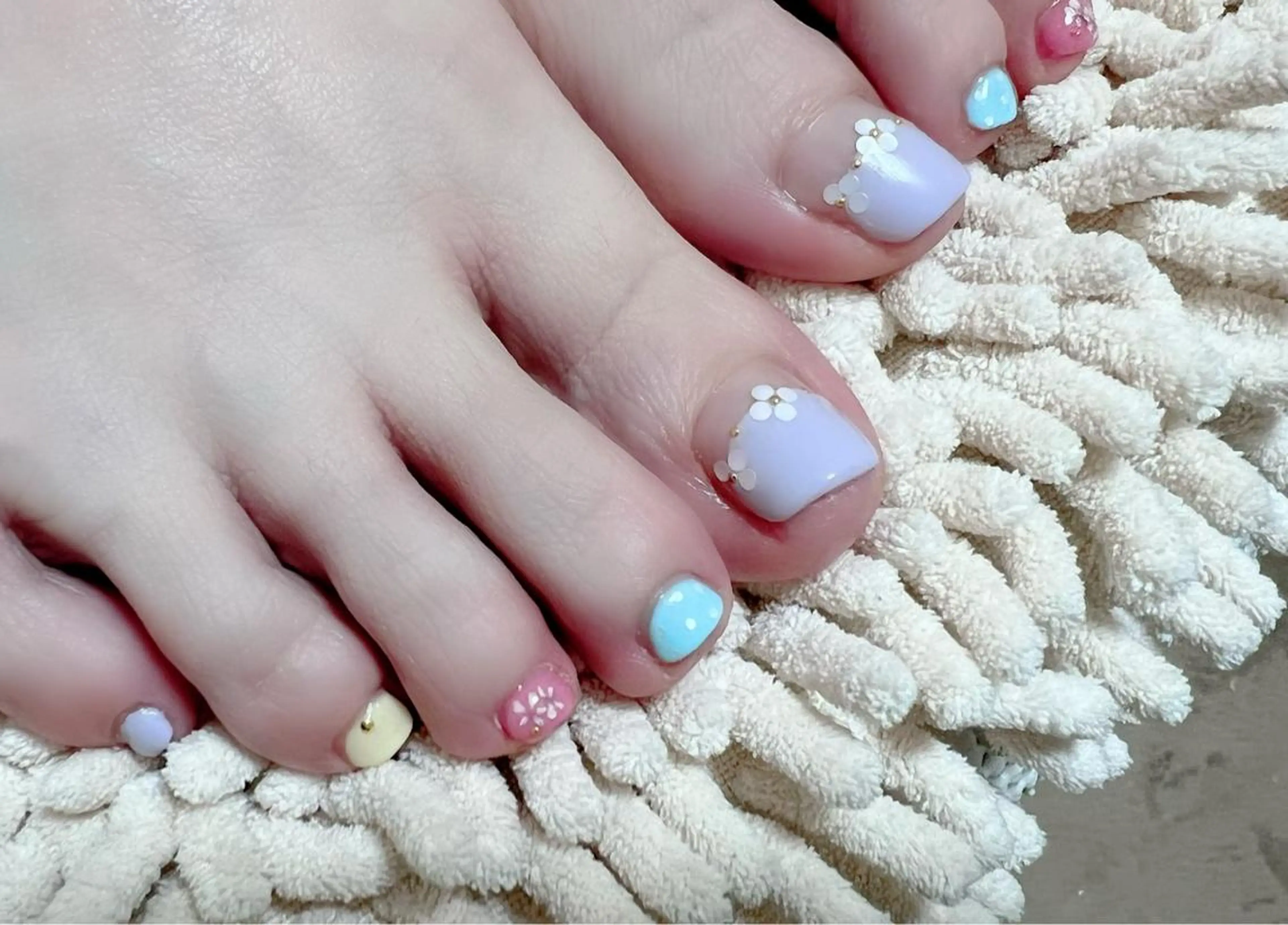 ネイル t. yoshizawaのネイルデザイン