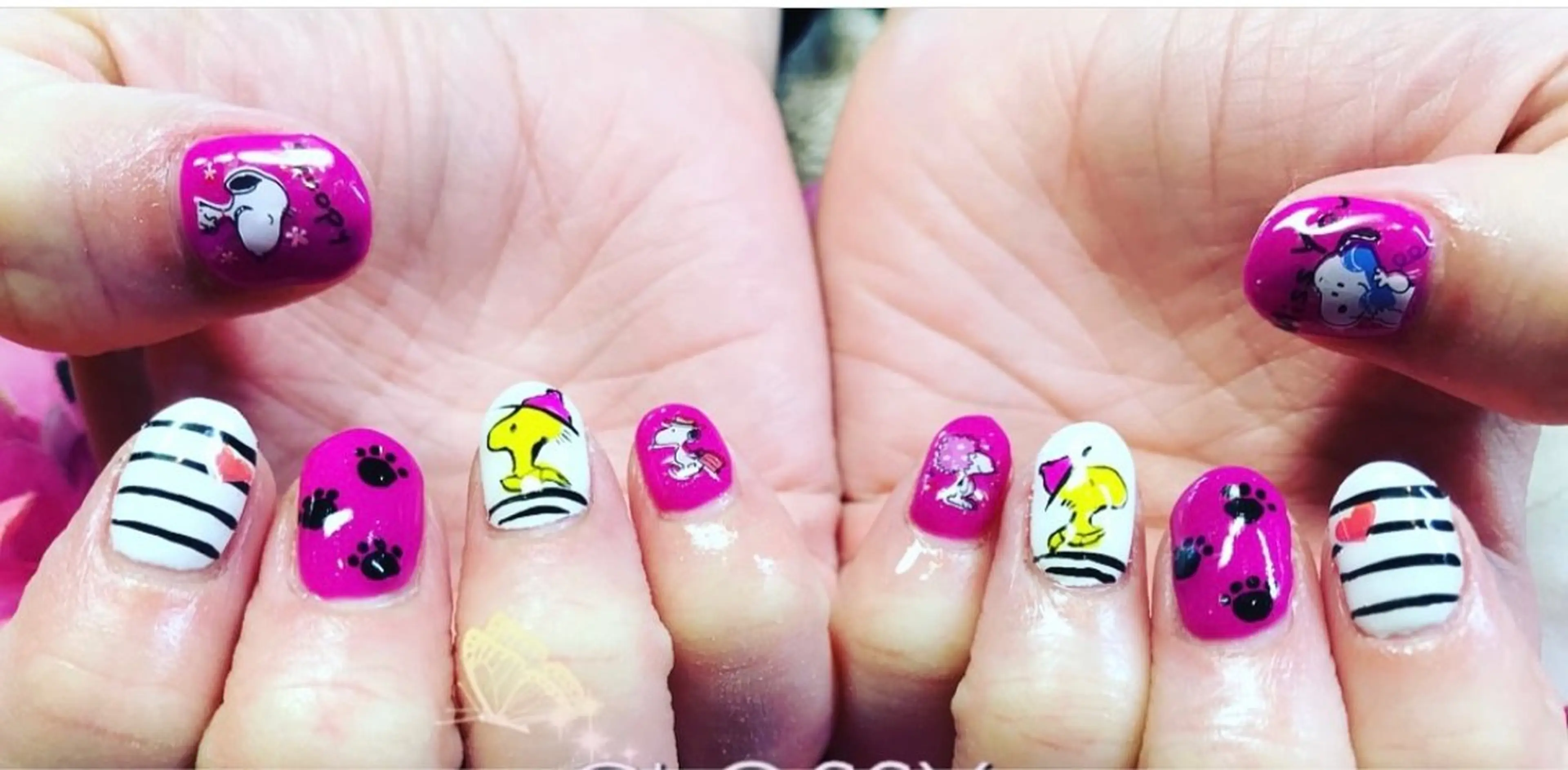 ネイル eyenailist NANAのネイルデザイン