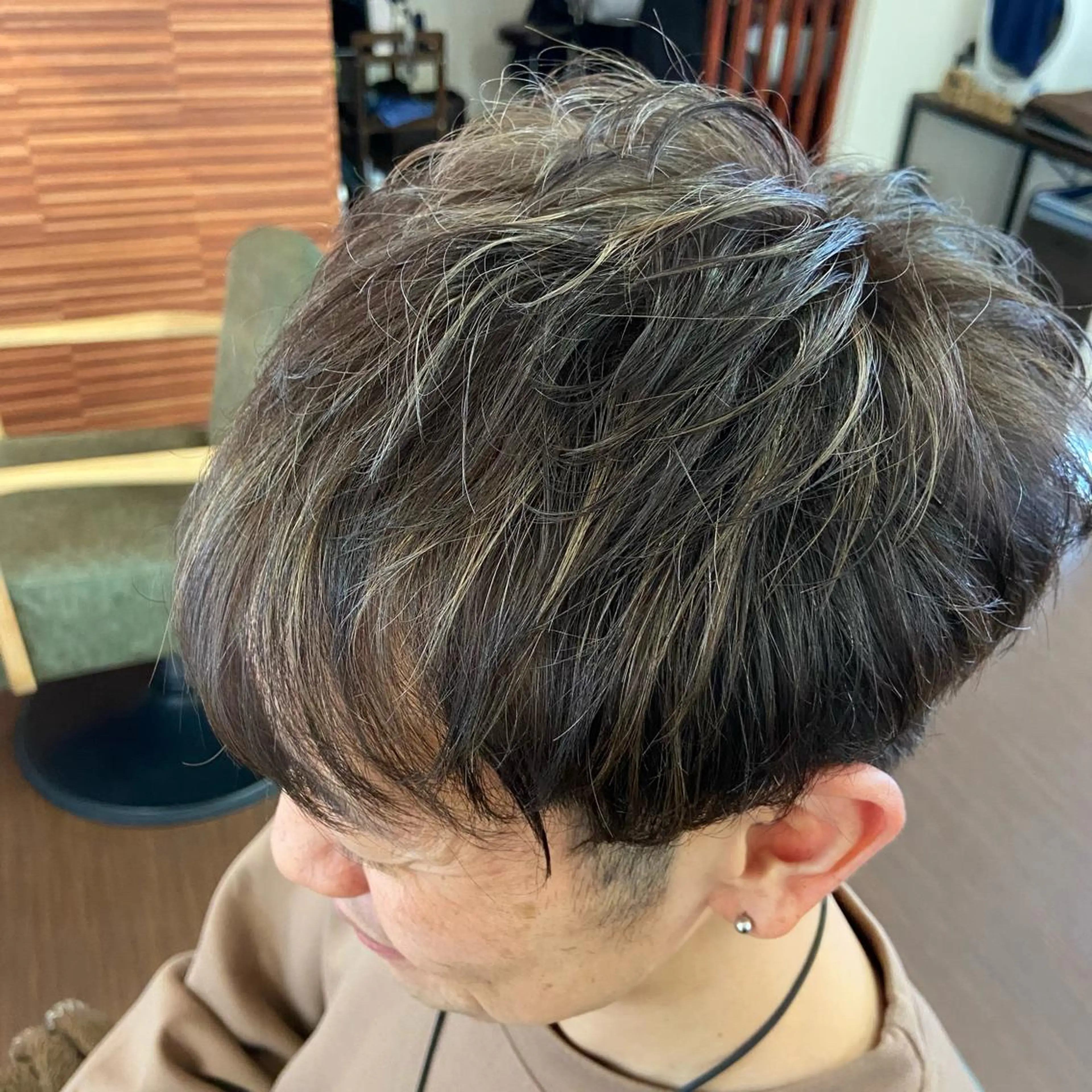 ショート カラー ブリーチ ハイライトカラー ハイライト Glanzhair 🫧‪菊池柊真🫧のヘアスタイル