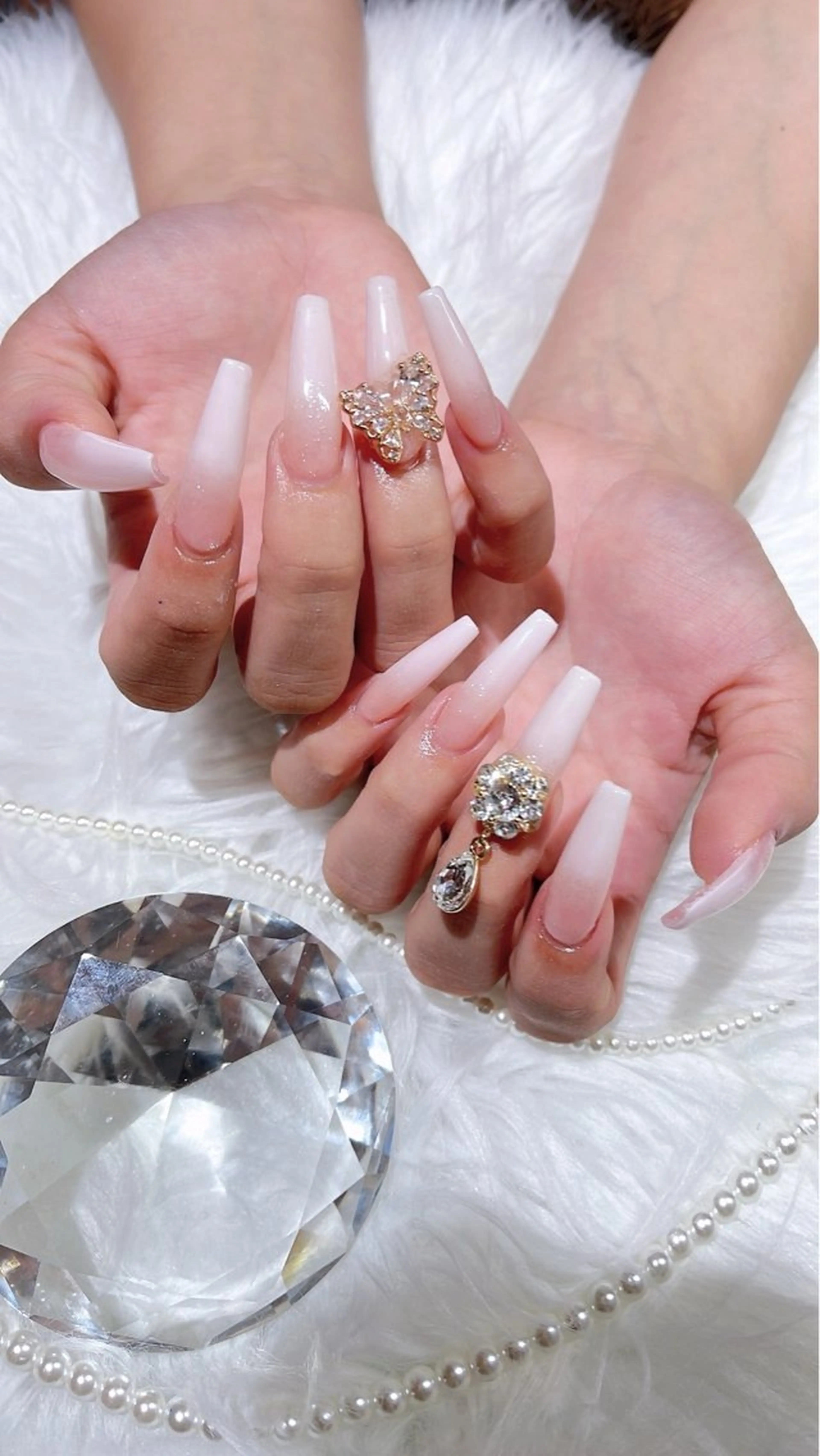 《最先端スカルプ》💅モデル募集🩵カラグラ/フレンチ(パーツ別途料金)✨オフなし ¥4000 165分の写真