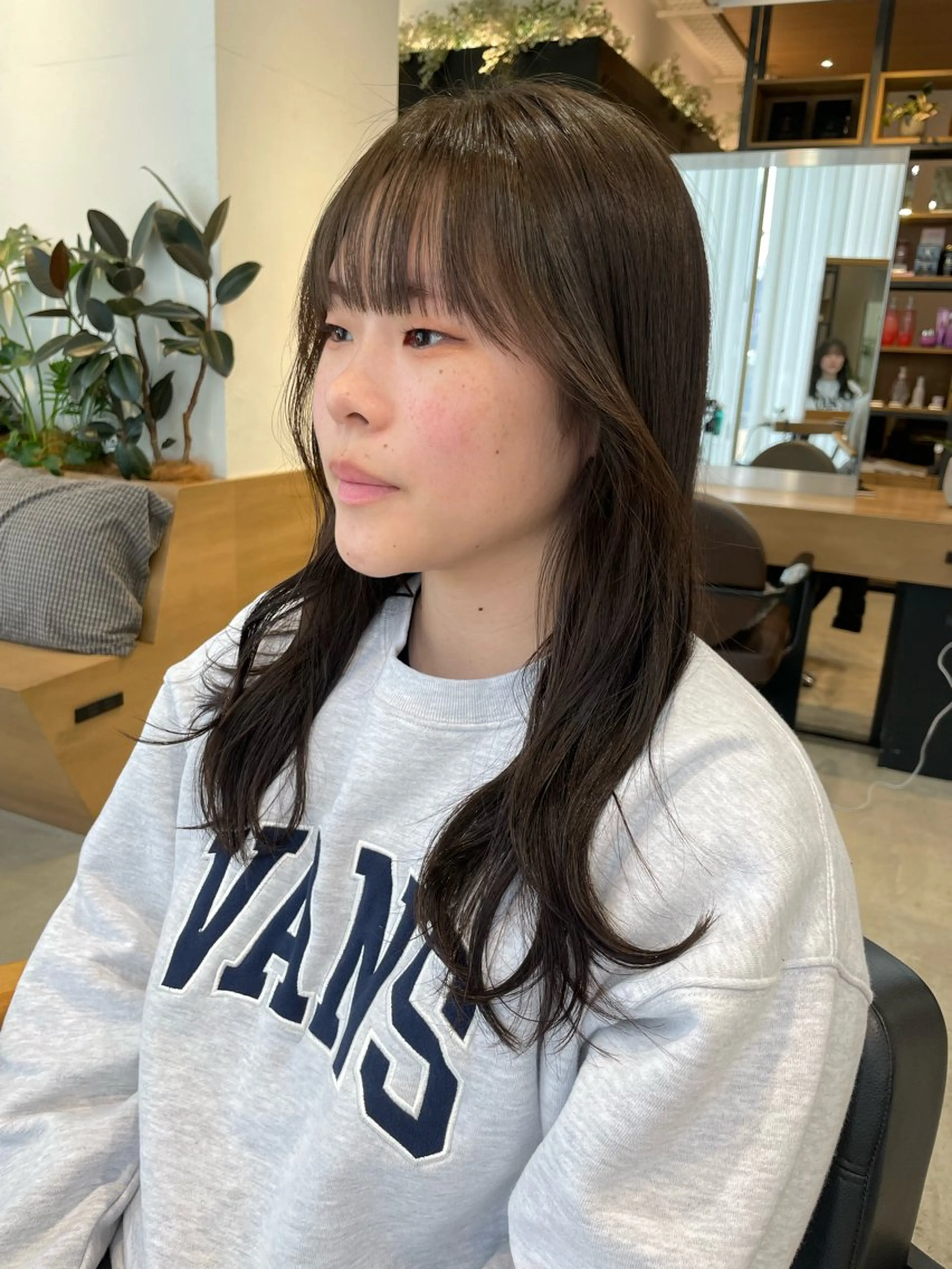 ロング ロングレイヤー レイヤーカット ロング カット トリートメント ヘッドスパ ヘアセット SHEA.学芸大学所属・一箭 恵梧/ロングヘアのヘアスタイル