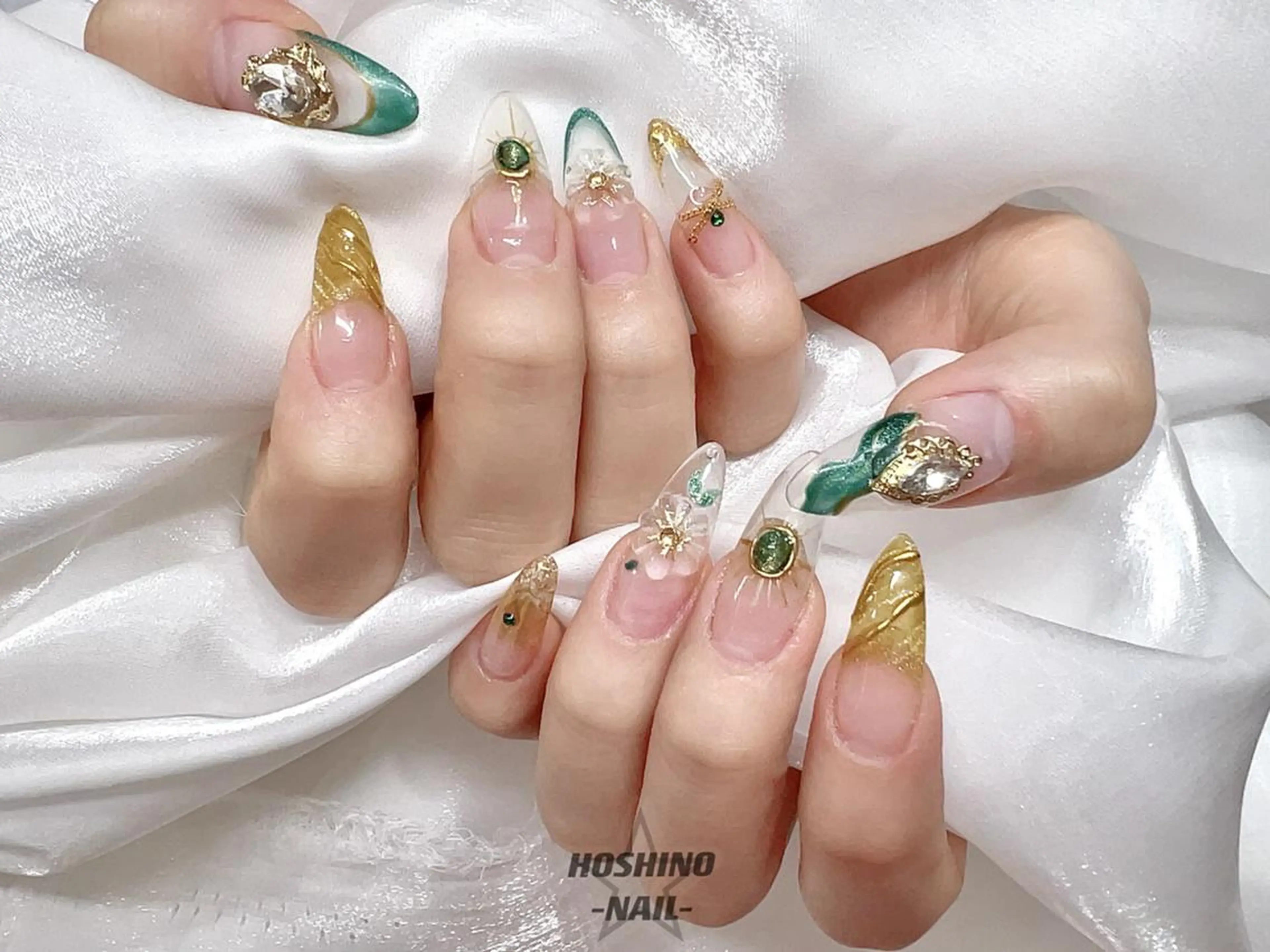 ネイル フレンチネイル マグネットネイル マグネットフレンチ ハンドネイル ★HOSHINO NAIL★のネイルデザイン