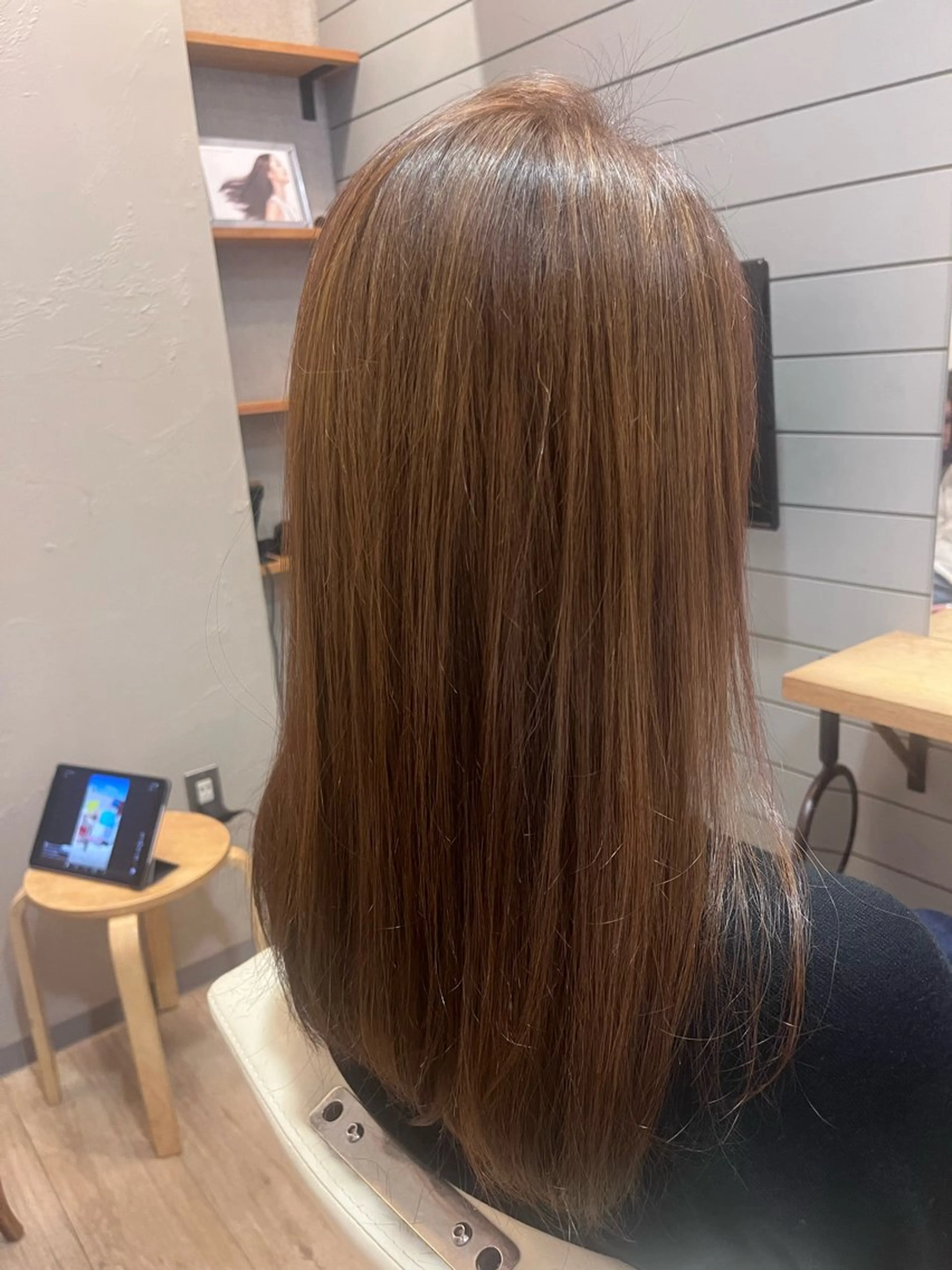 ロング ハイライト ハラちゃんカット✂︎ 透明感🩵ケアカラーのヘアスタイル