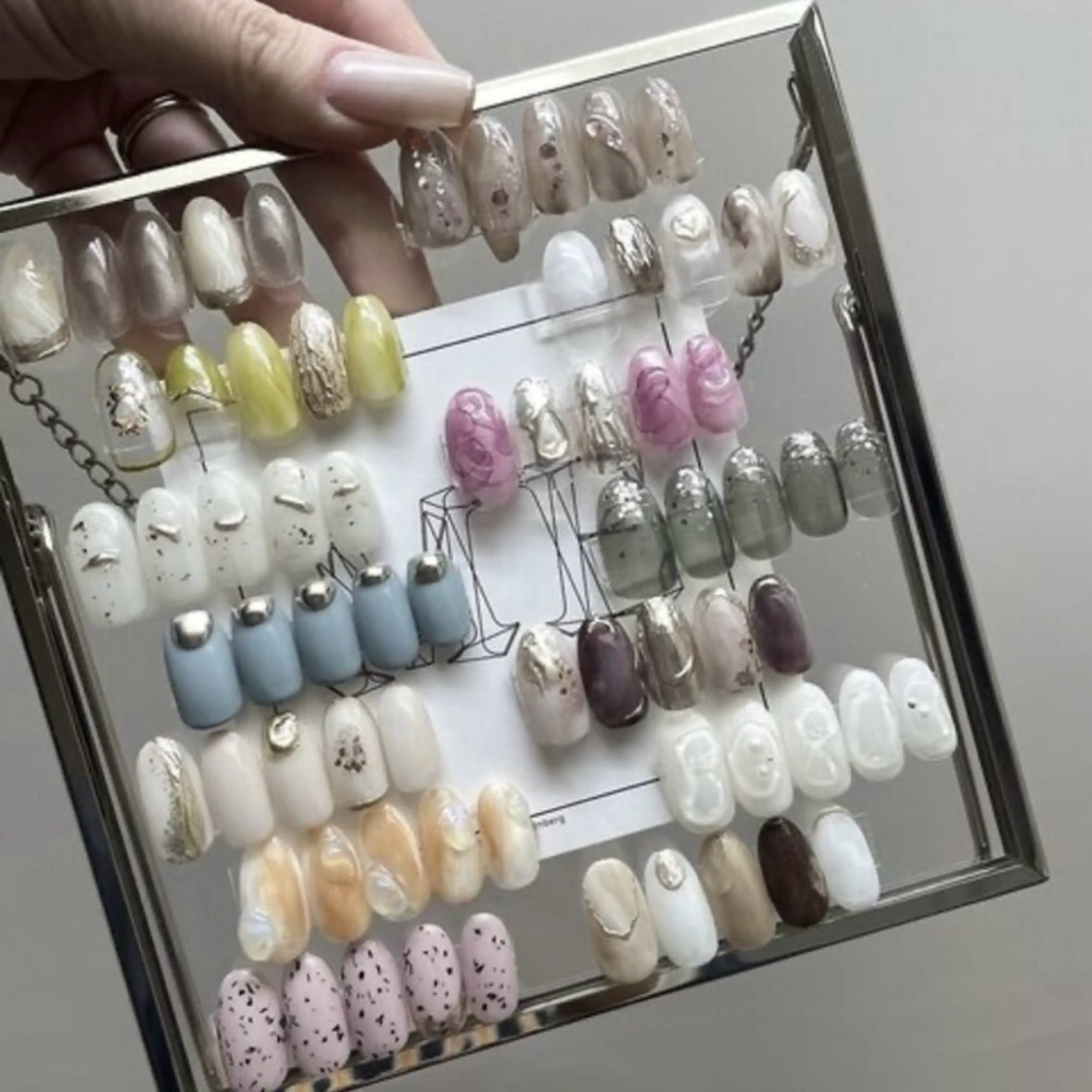 ネイル ハンドネイル graph nail【グラフ ネイル】所属・graphnail‪ ‪‪❤︎‬manaのネイルデザイン