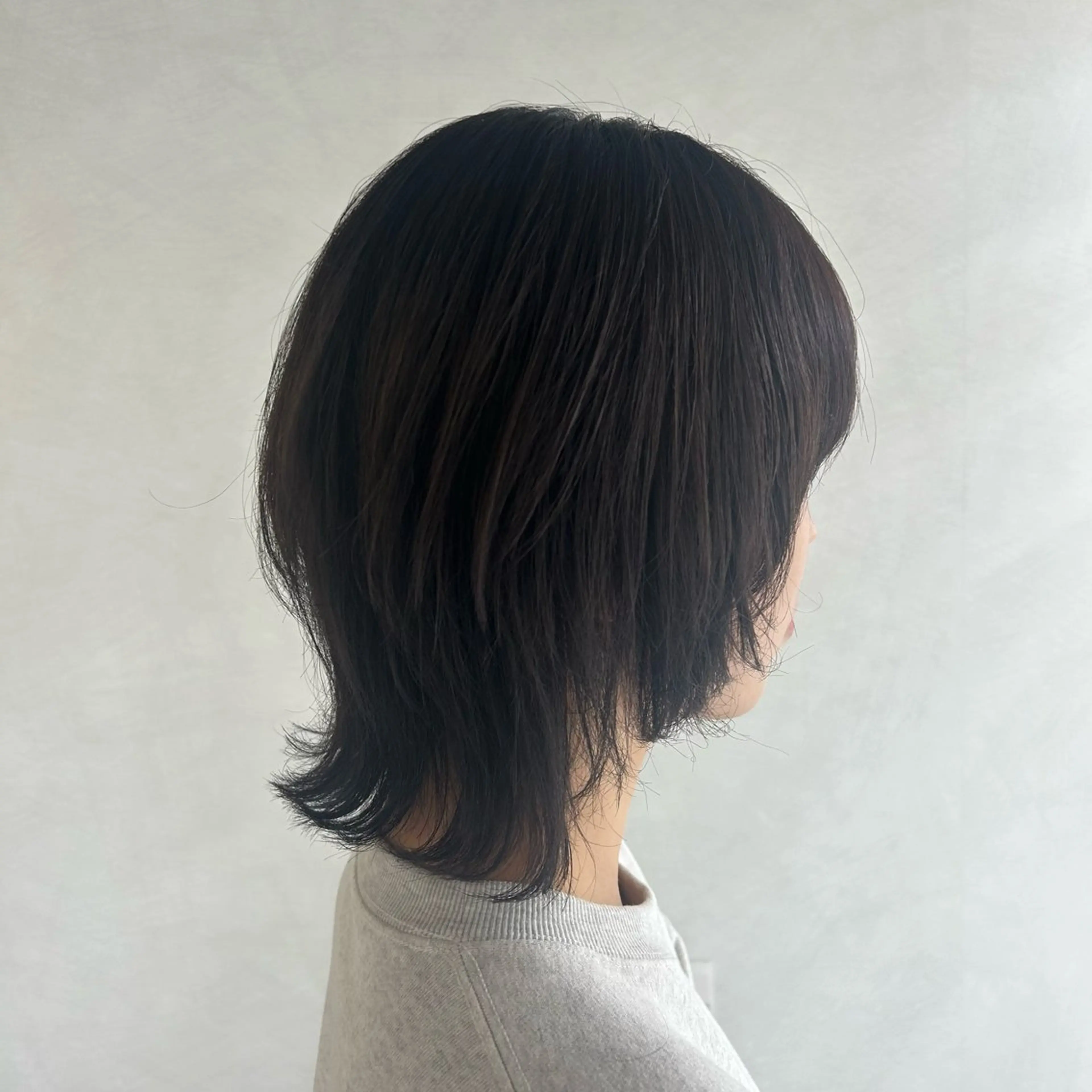 ミディアム ウルフカット 髪質改善/艶カラー 🫧小町 紗耶華のヘアスタイル