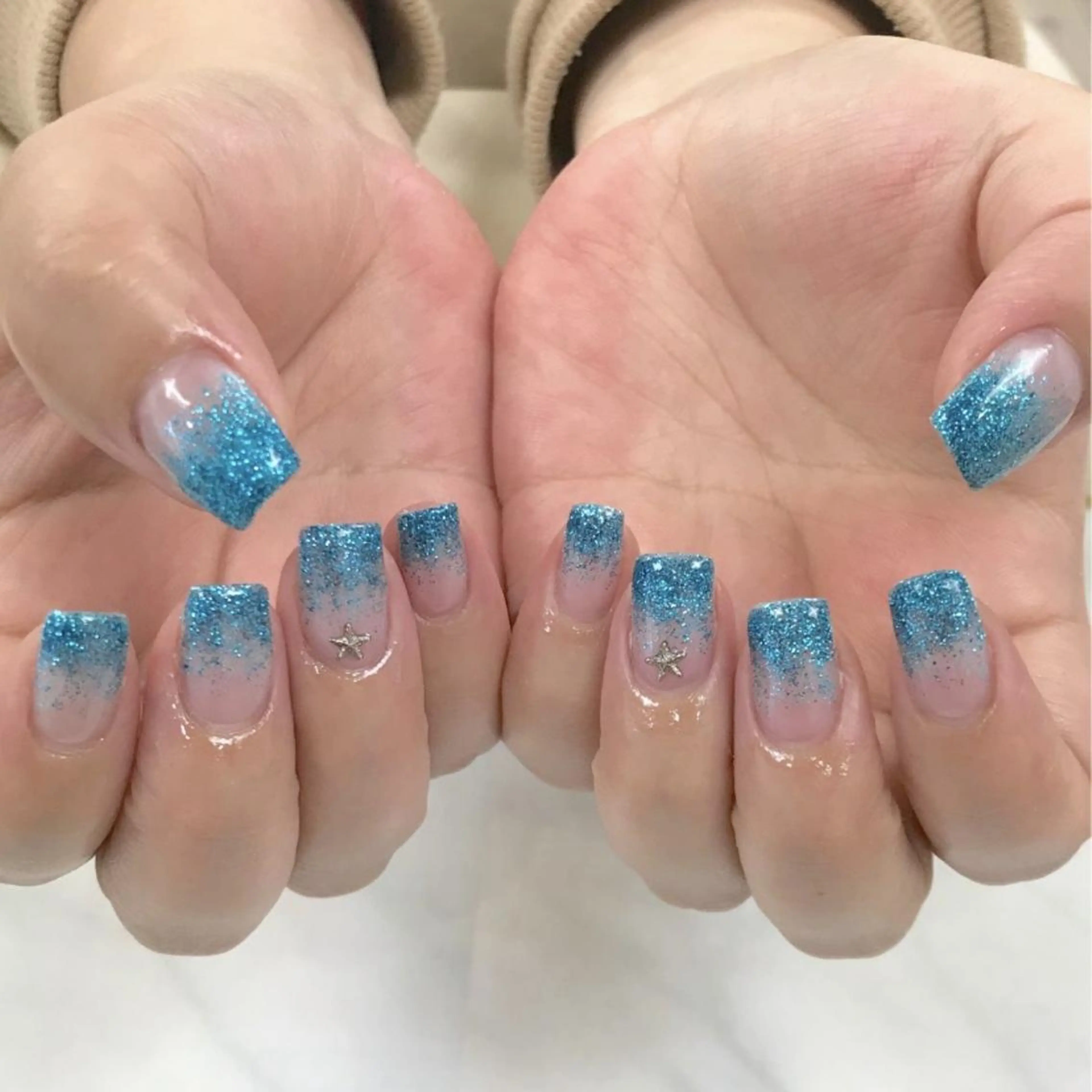 ハンドラメグラデーションの写真