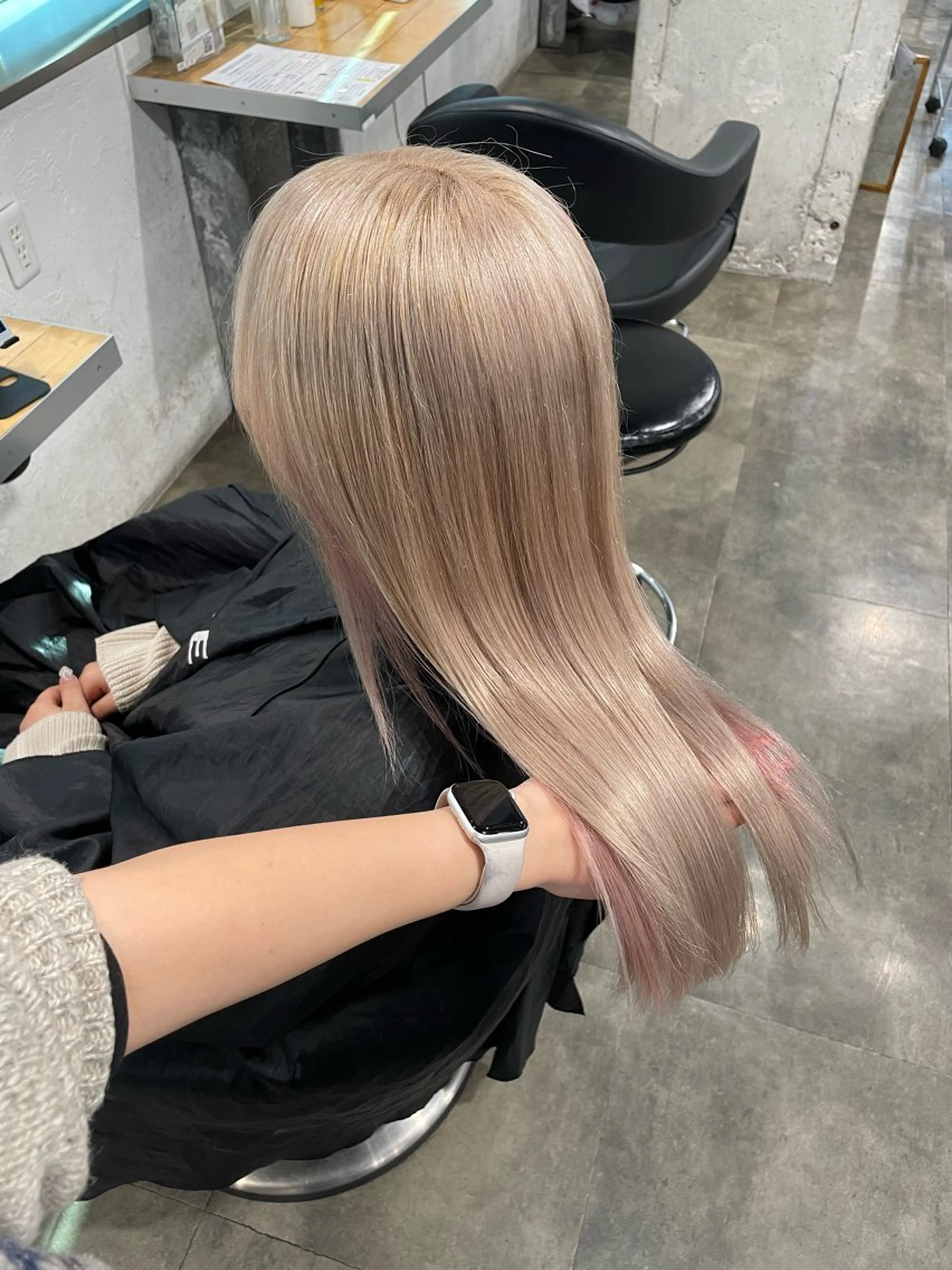 ロング カラー ヘアカラー ハイトーン 横浜💞ミオのヘアスタイル