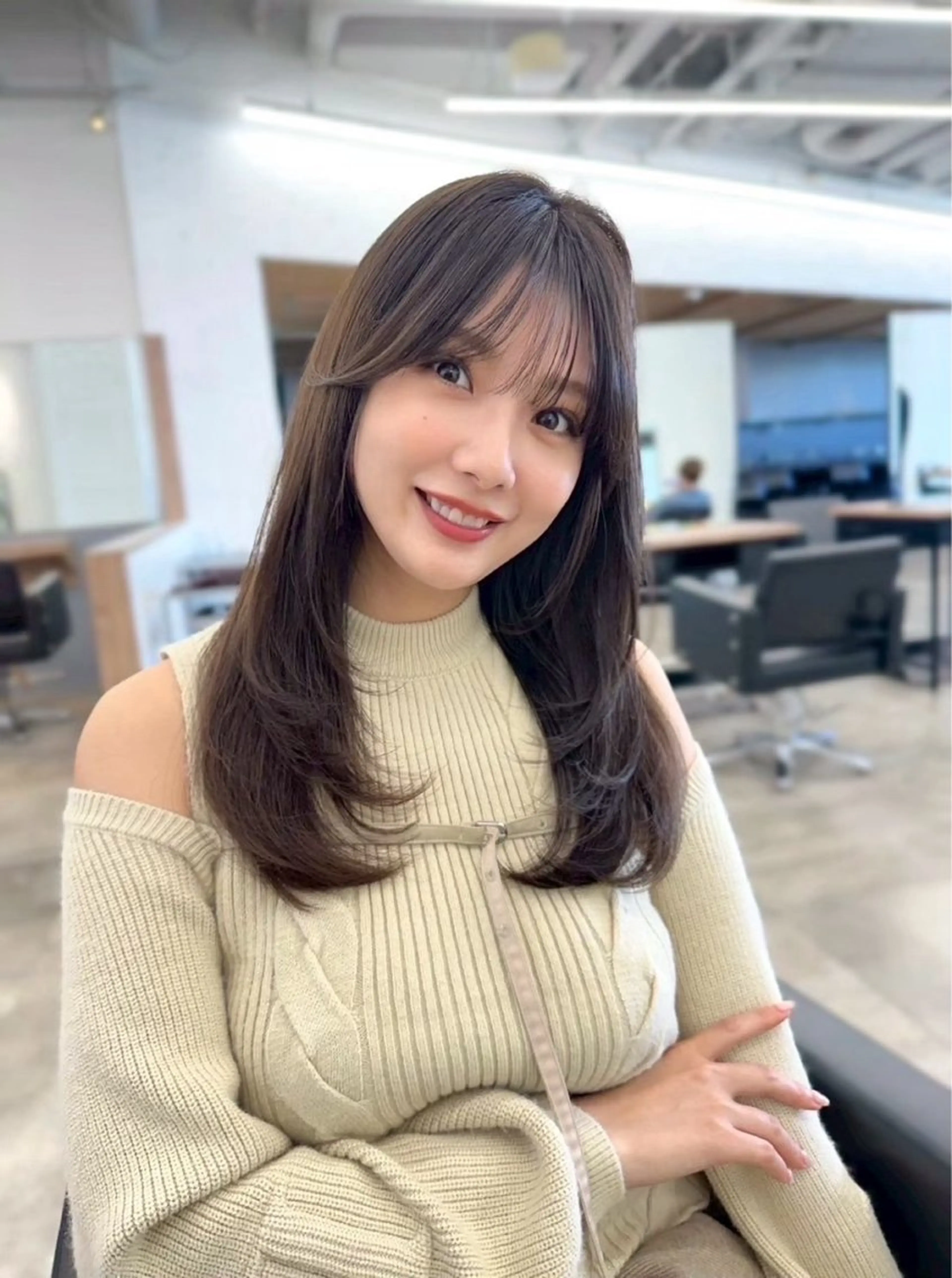 ミディアム カラー カット ヘアカラー ヘアセット 盛れる顔周り /透明感/かりん🎀のヘアスタイル
