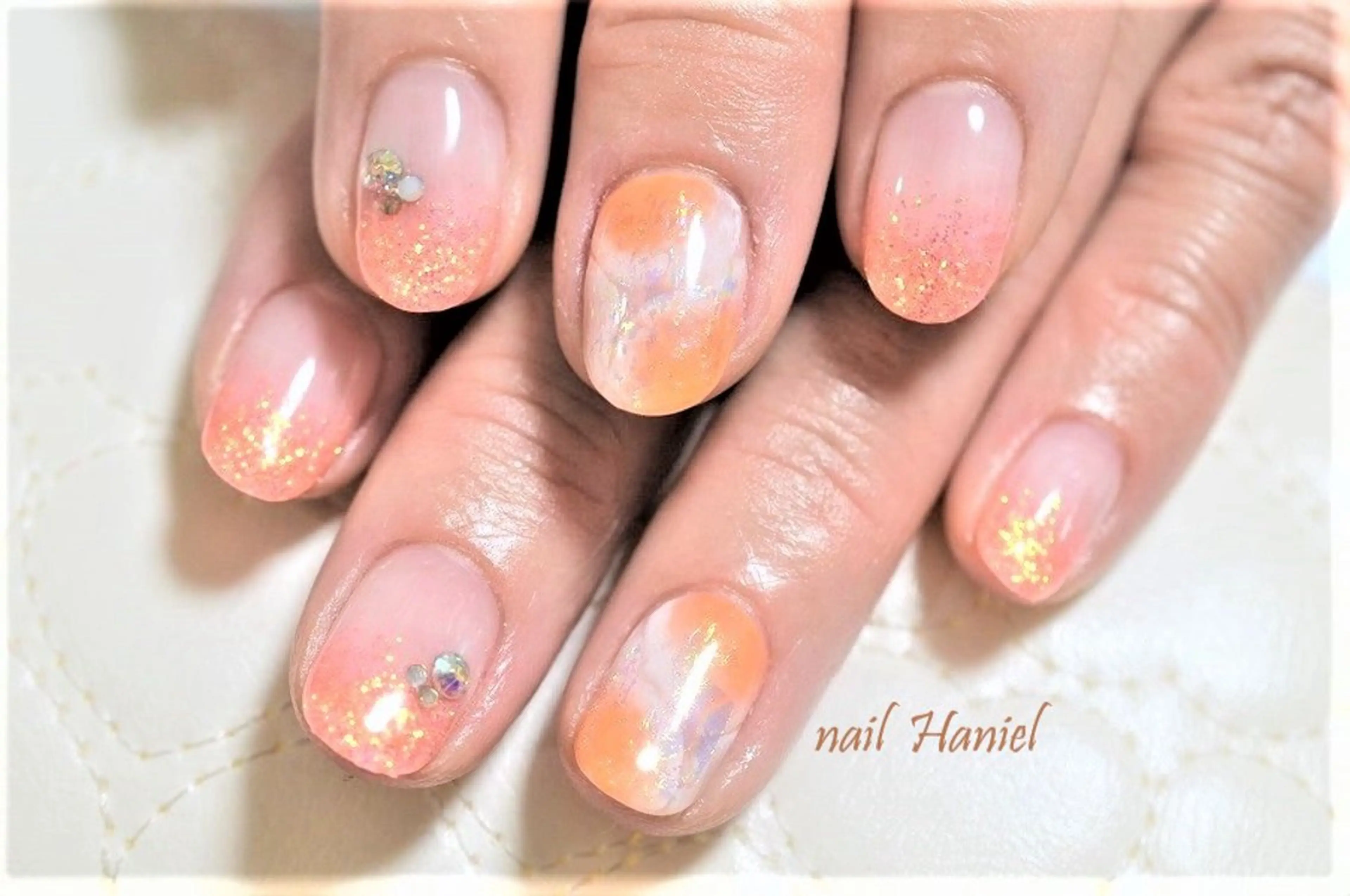 ネイル アートネイル ジェルネイル ラメ(グリッター) ラメグラデーション オフィスネイル nail Haniel所属・半蔵門サロンハニエル 魅神 ちよのネイルデザイン