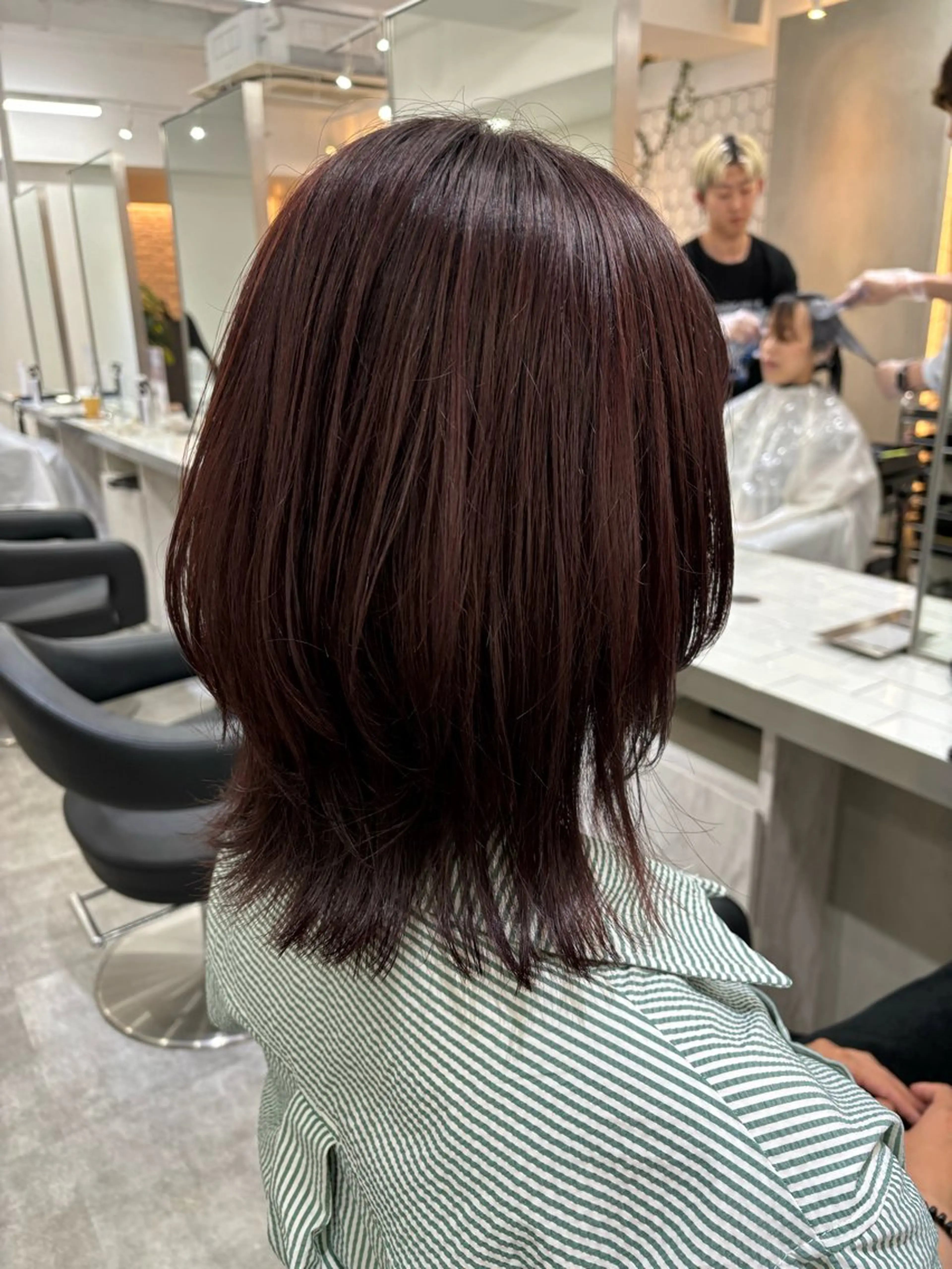 ミディアム カラー カット ヘアカラー トリートメント Ｖｉｏｔ  銀座 樋口 桃佳のヘアスタイル