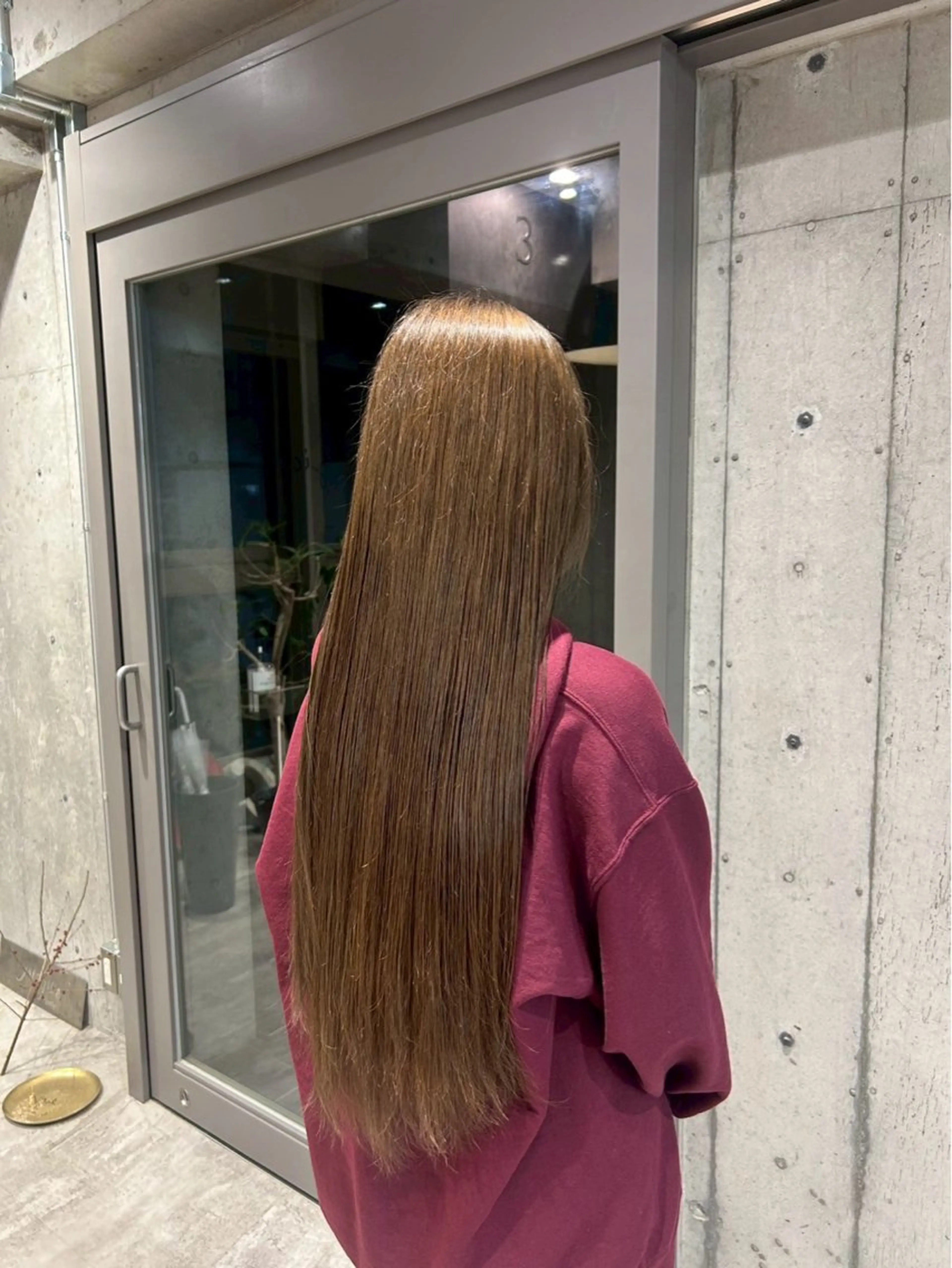 ロング 艶ワンカラー /タイガ🐯のヘアスタイル