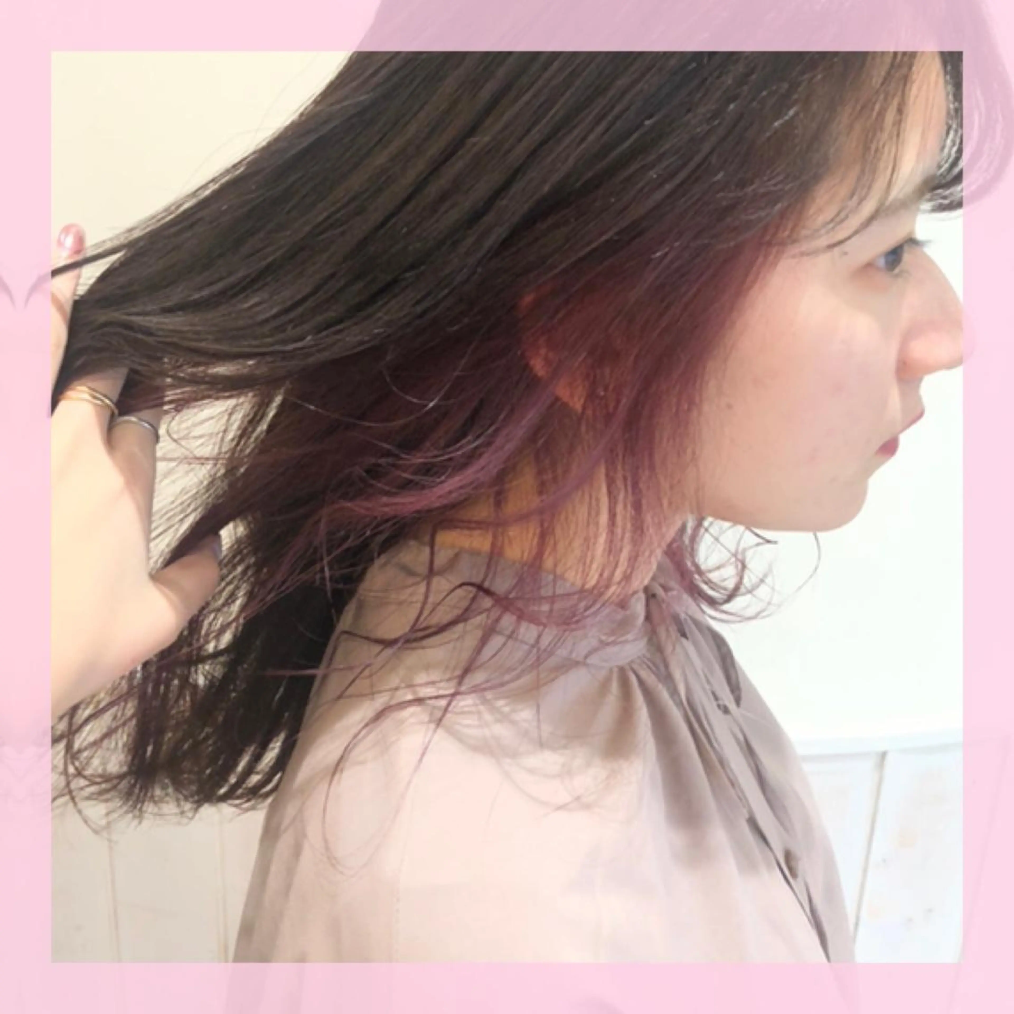 セミロング カラー インナーカラー ピンクカラー カット ヘアカラー plum.所属・🍒前川 🍒のヘアスタイル