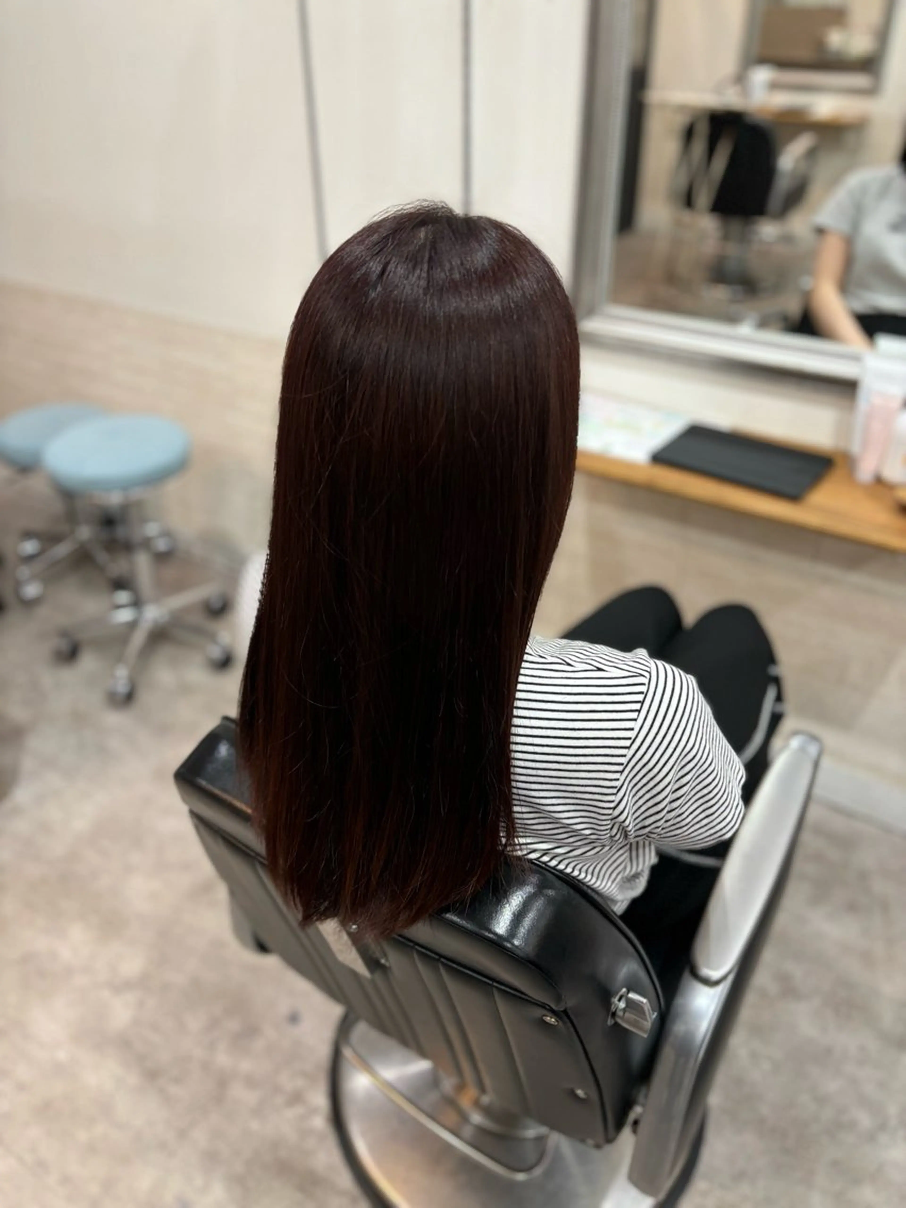 ロング カラー 生尾 虹水のヘアスタイル
