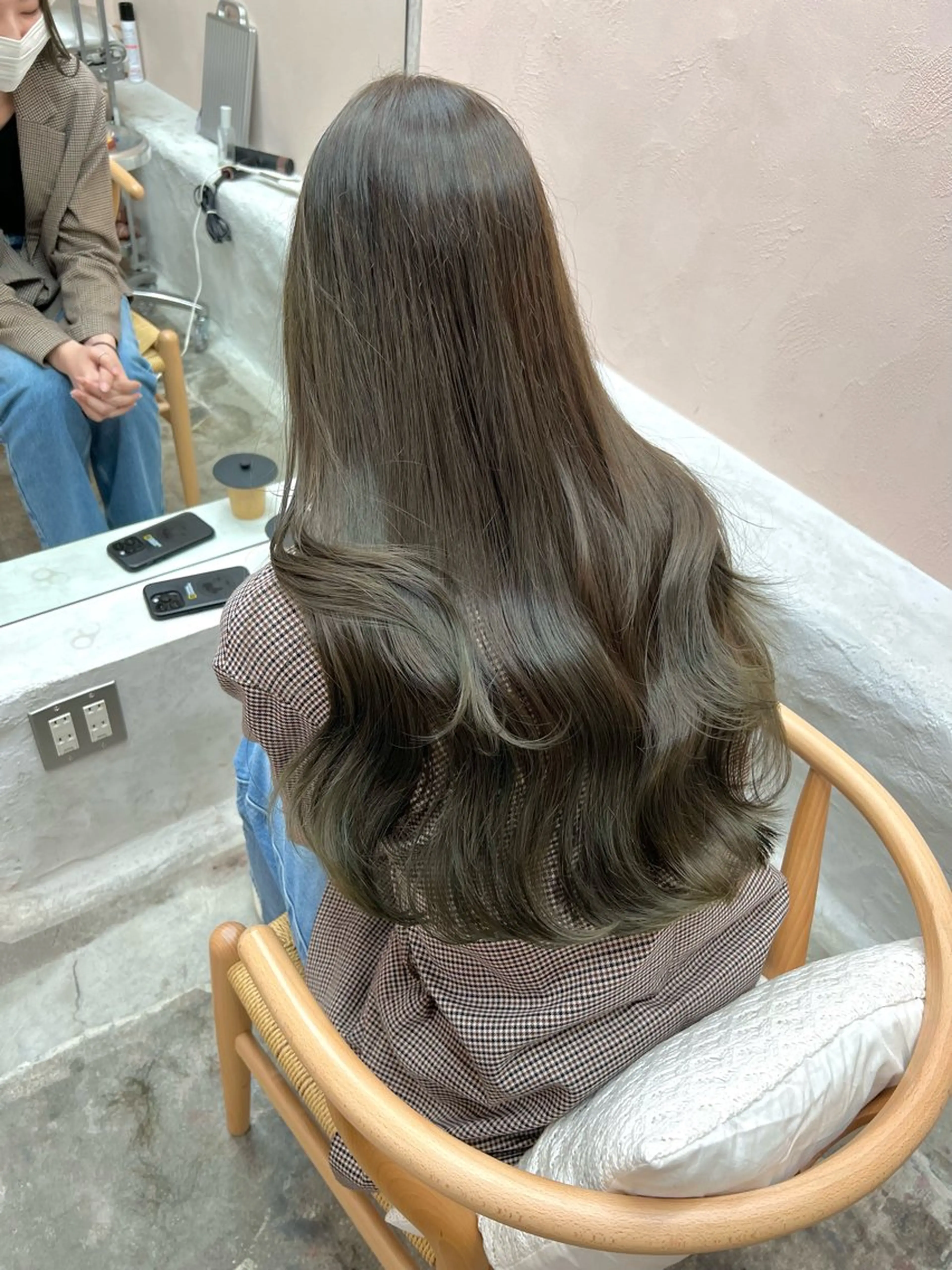 ロング カラー ベージュカラー ブリーチ ケアカラー 透明感カラー ブリーチなしカラー ヘアカラー iru所属・透明感，髪質改善の プロ☝🏻前田俊樹✨のヘアスタイル