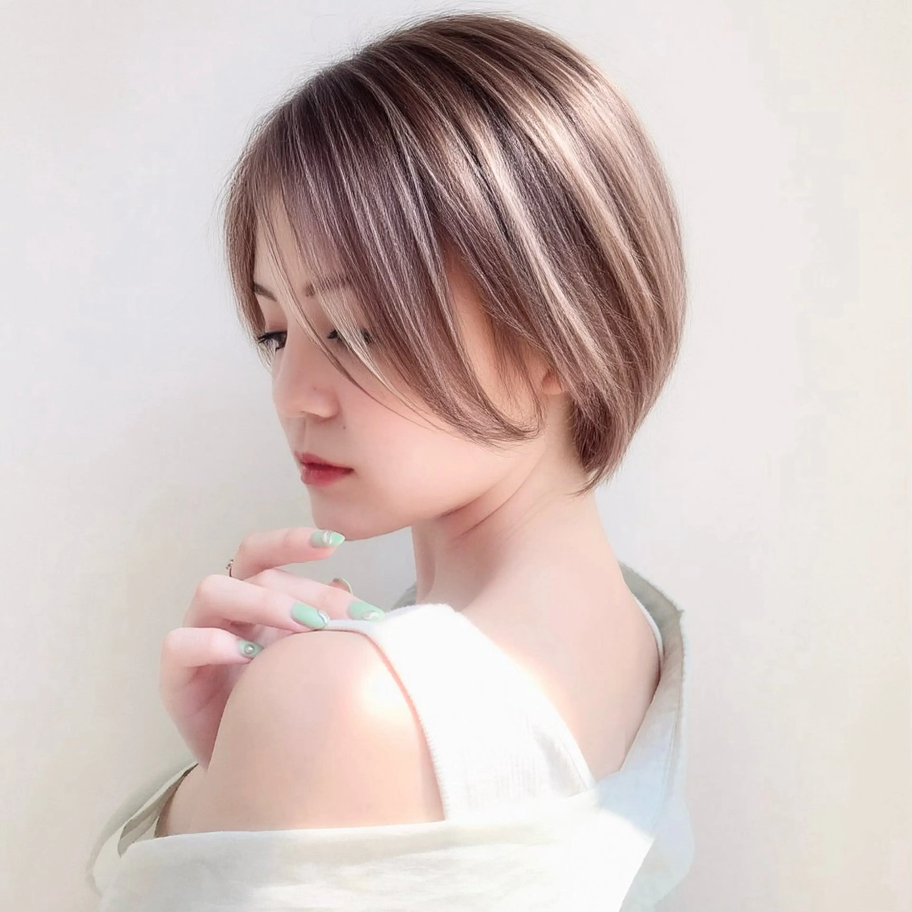 ショート カット ヘアカラー トリートメント ハイトーンショート 錦糸町AKIRA店長のヘアスタイル