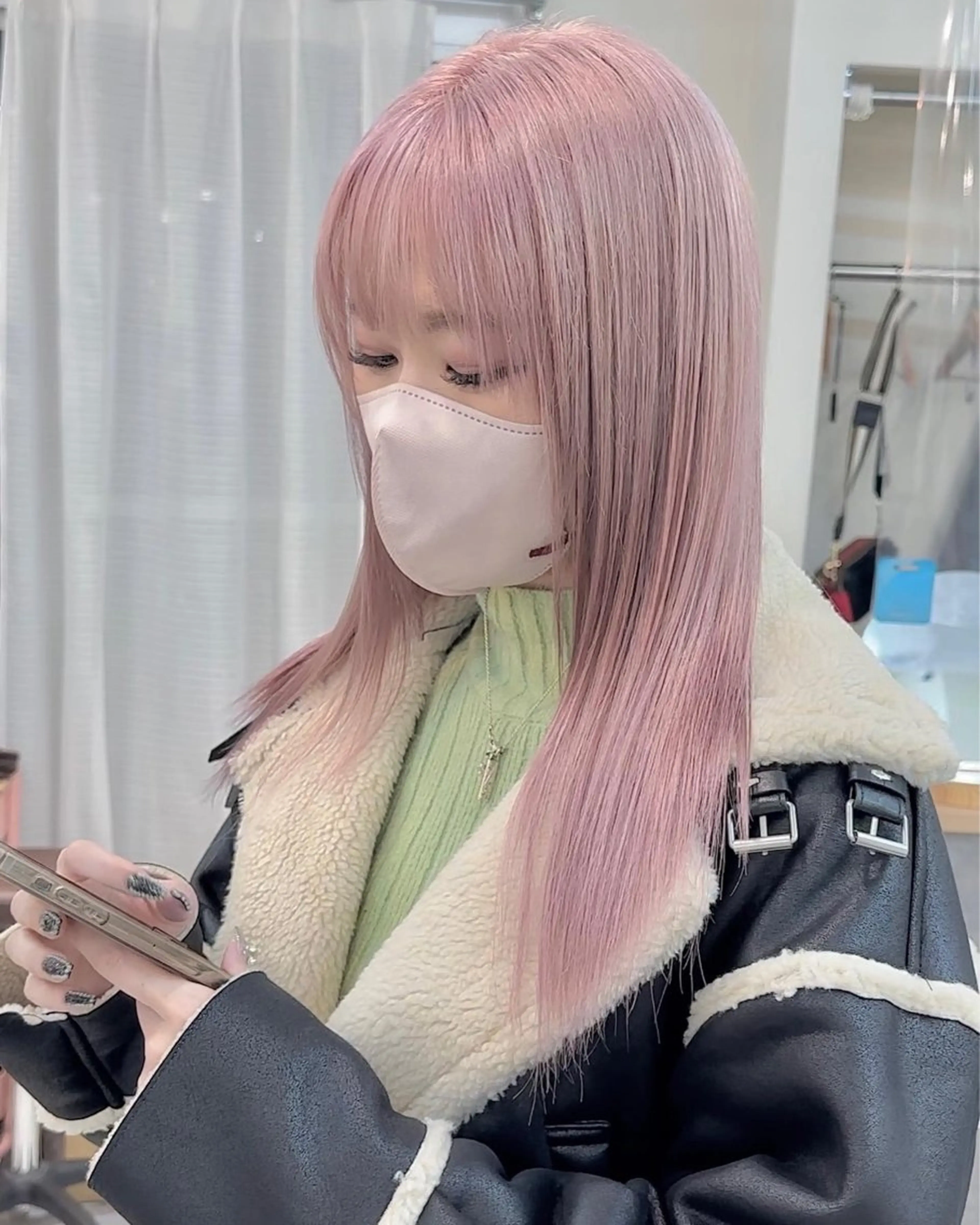 セミロング カラー ピンクカラー ホワイトピンク カット ヘアカラー トリートメント ヘアセット 💘カラー特化美容師 尾崎拓己のヘアスタイル