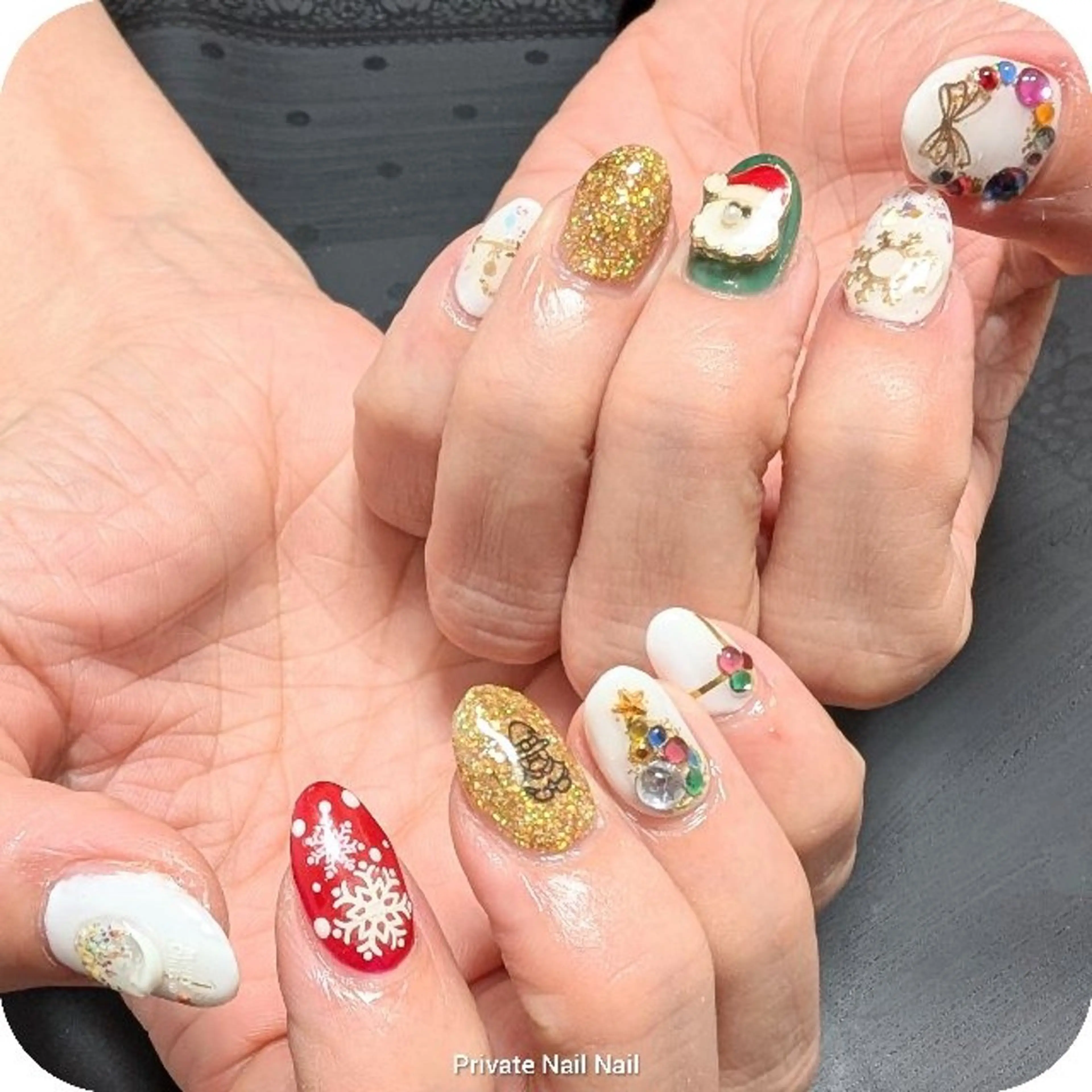 令和7年11月12月キャンペーンネイル(3D SWAROVSKI 特殊パーツ別途)+オフ1本100円の写真