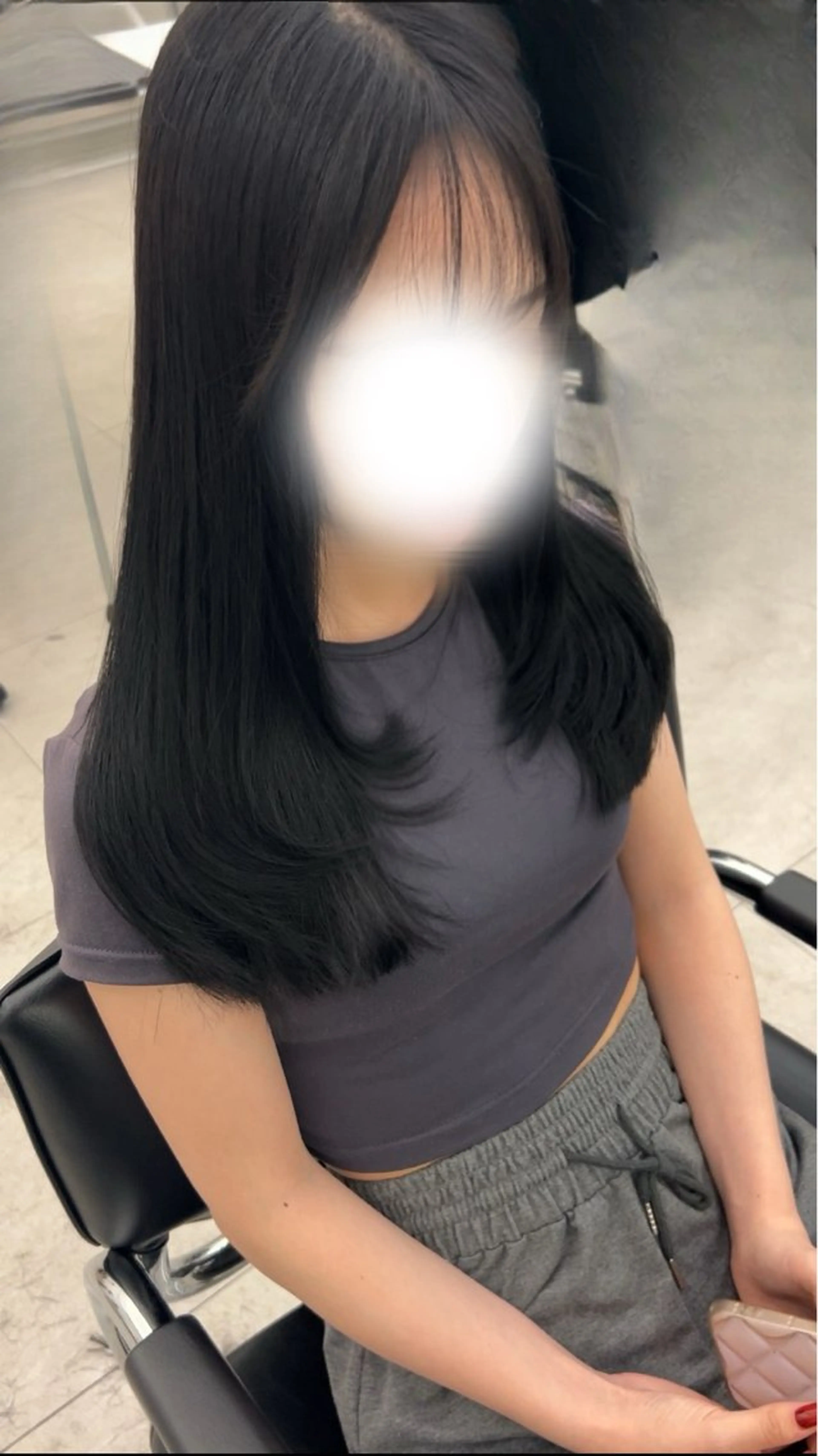 ロング カラー 黒髪 ブルーカラー ブルーブラック レイヤーカット ローレイヤー Kurumi リトル渋谷・町田のヘアスタイル