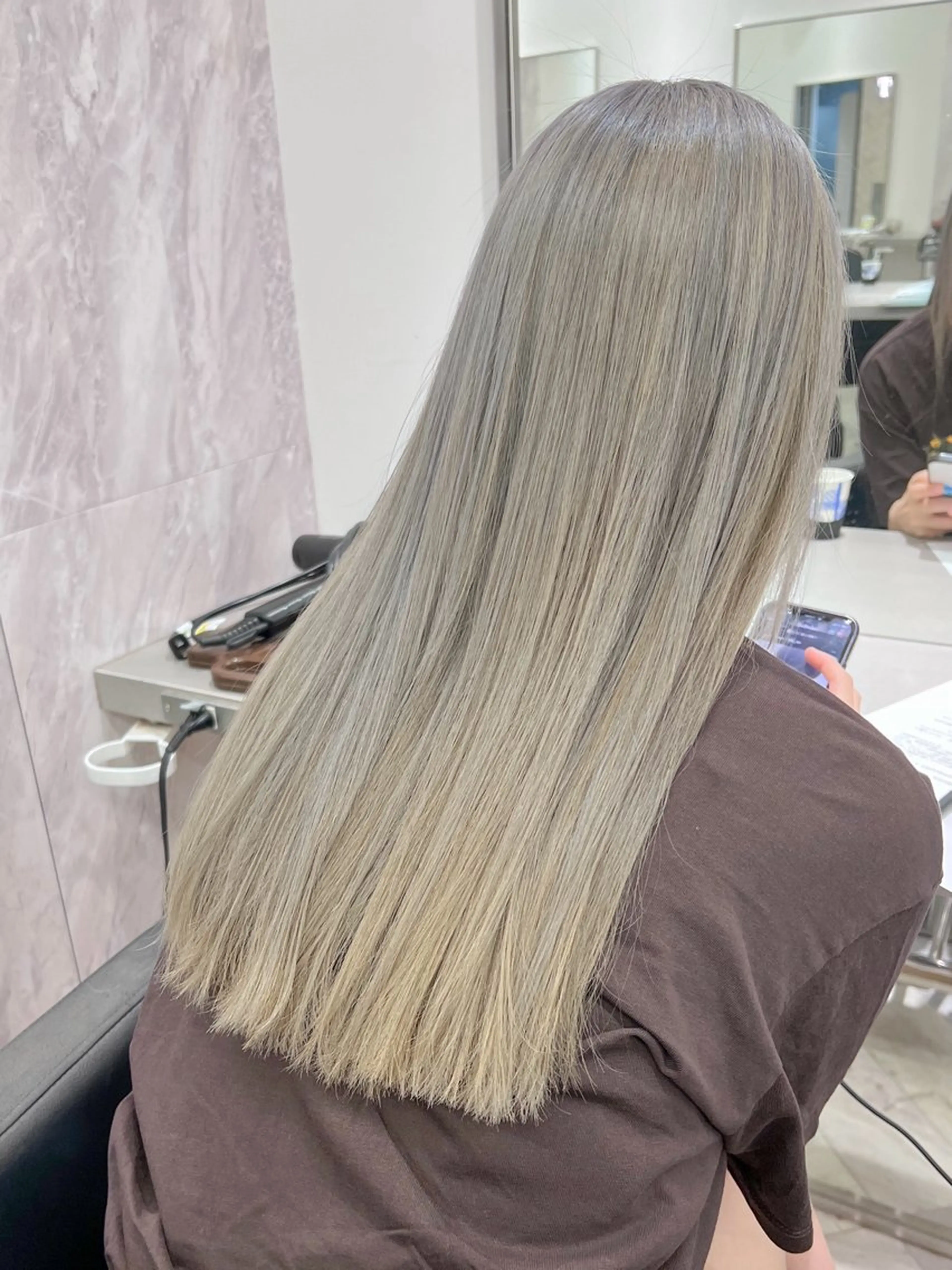 ロング カラー ヘアカラー トリートメント 艶ハイトーン‪‪🔆 ️️️安座間 希のヘアスタイル