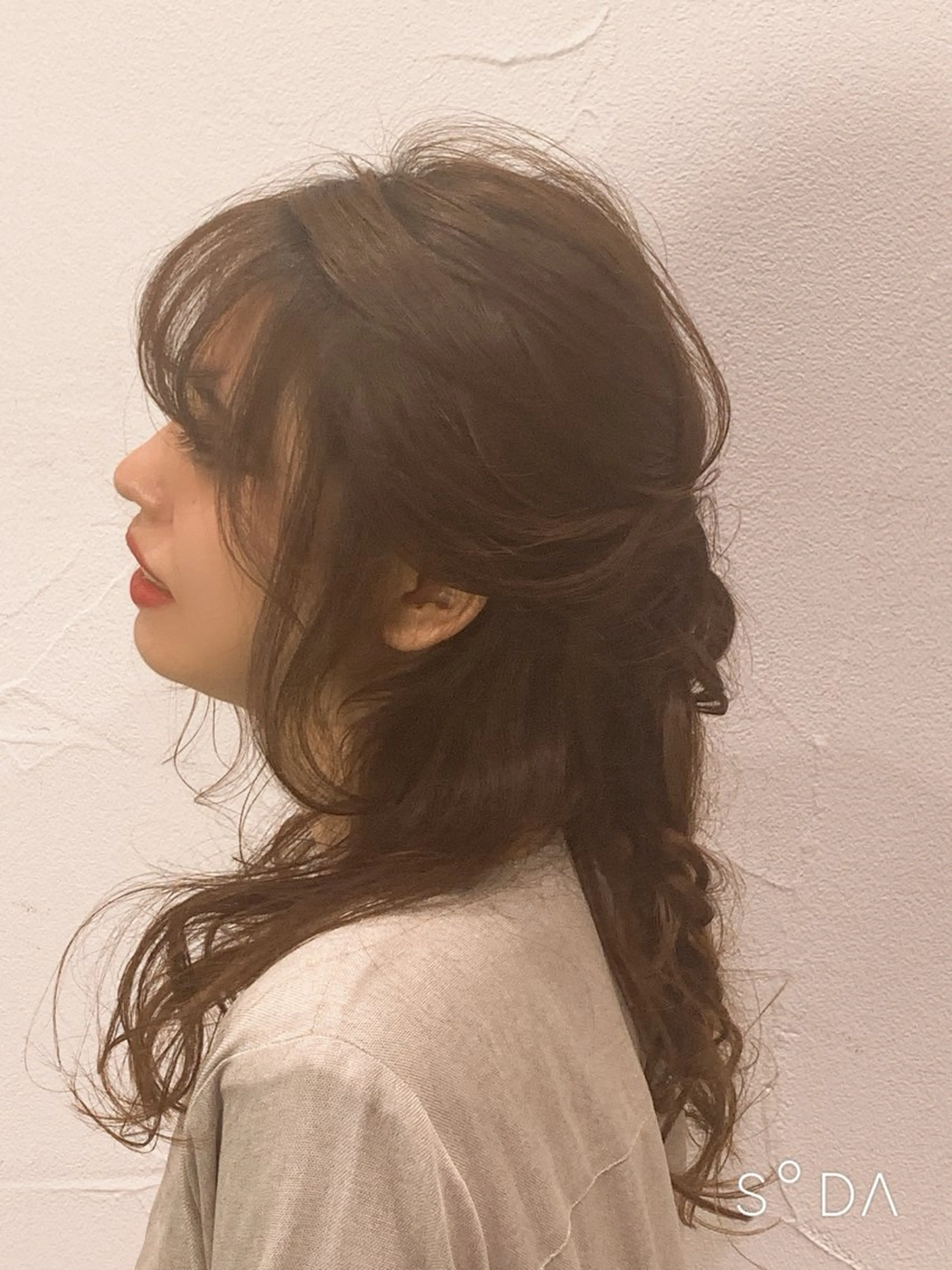 ロング カラー ヘアアレンジ ハーフアップ ヘアセット ミドウチ アヤカのヘアスタイル