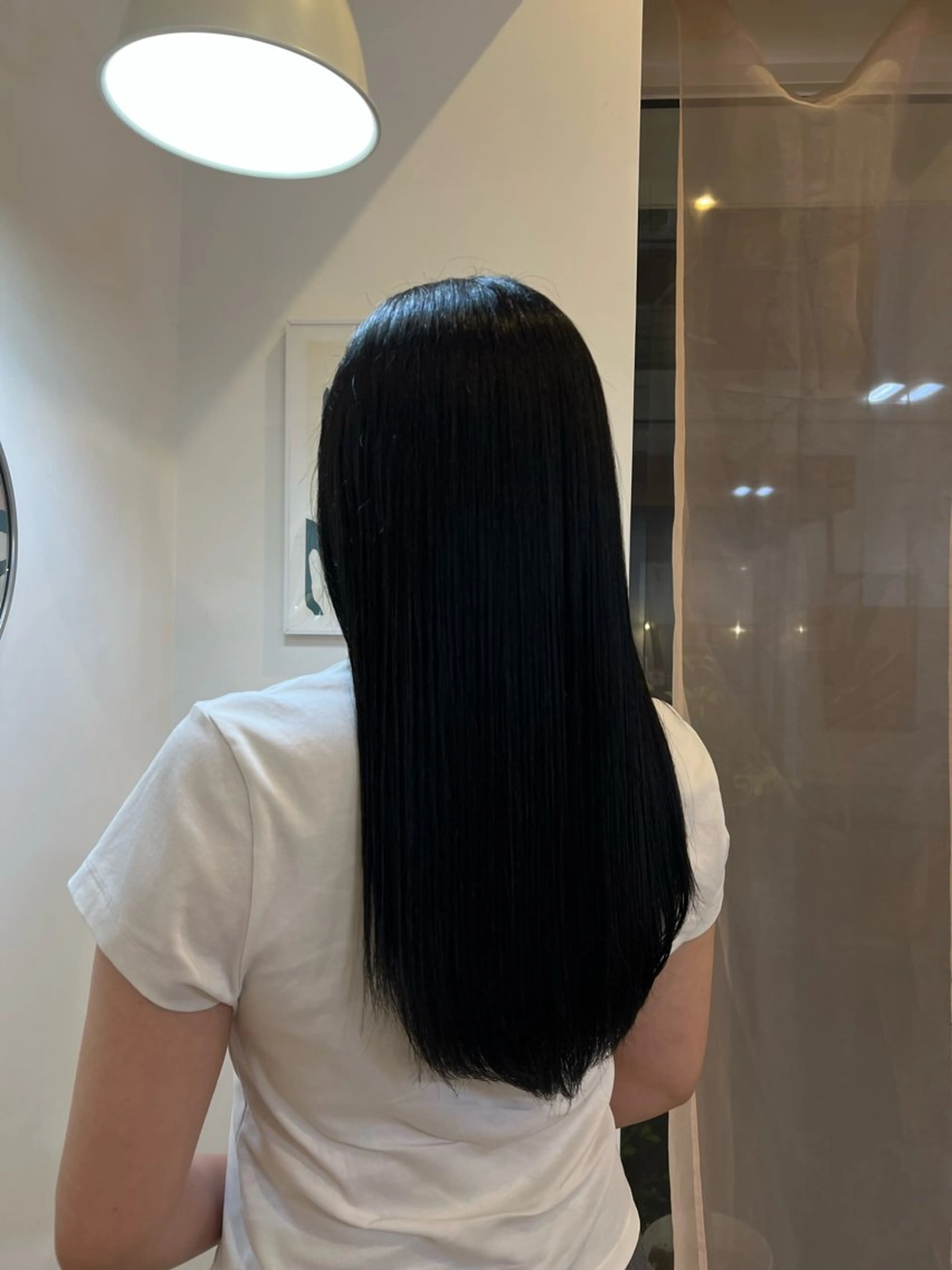 カラー 黒髪 ブルーカラー ブルーブラック 縮毛矯正 ヘアカラー まえだ にちかのヘアスタイル
