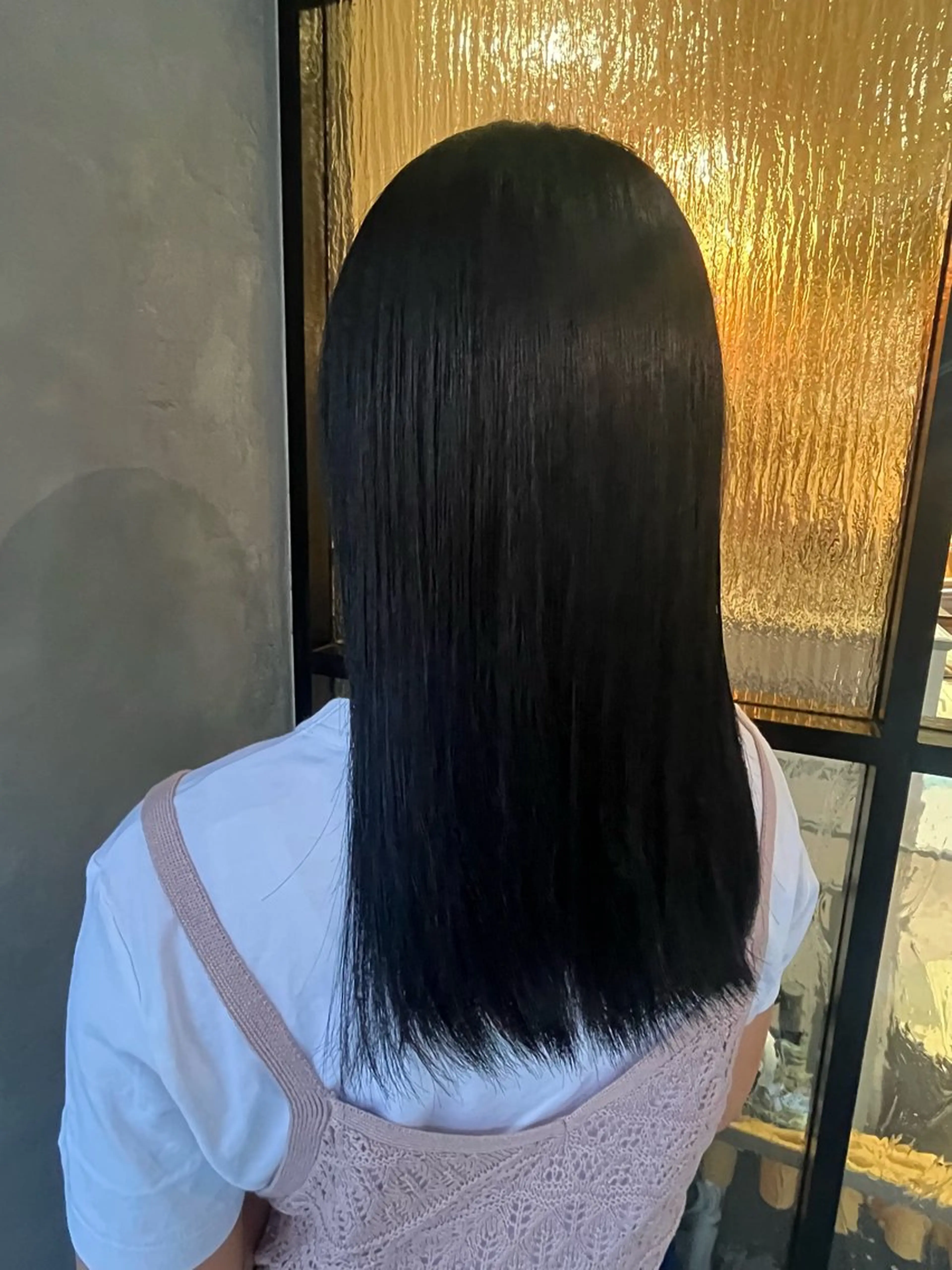 ミディアム カラー イケハラ ナナミのヘアスタイル