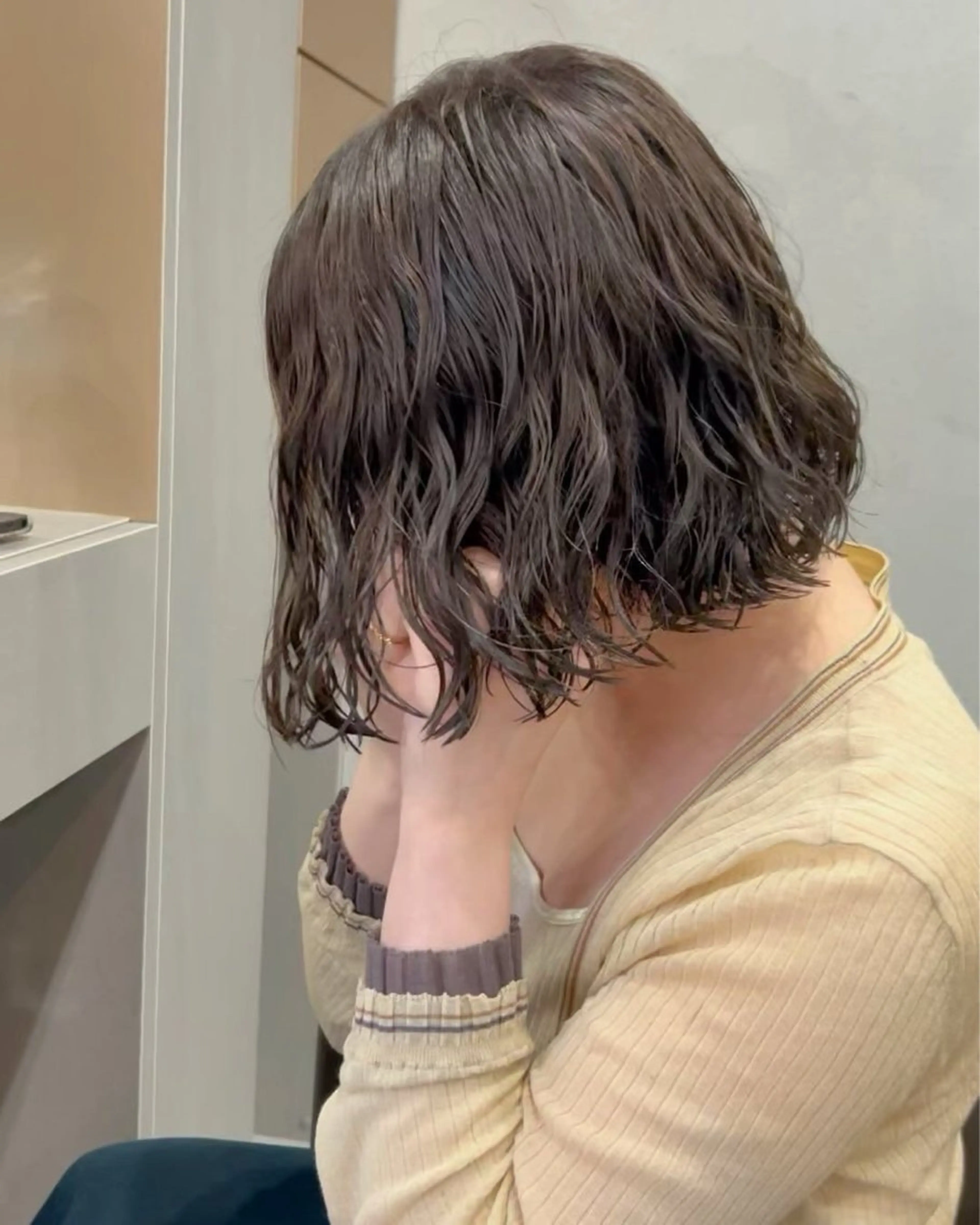 ショート カラー パーマ ボブ 森山 陽菜のヘアスタイル