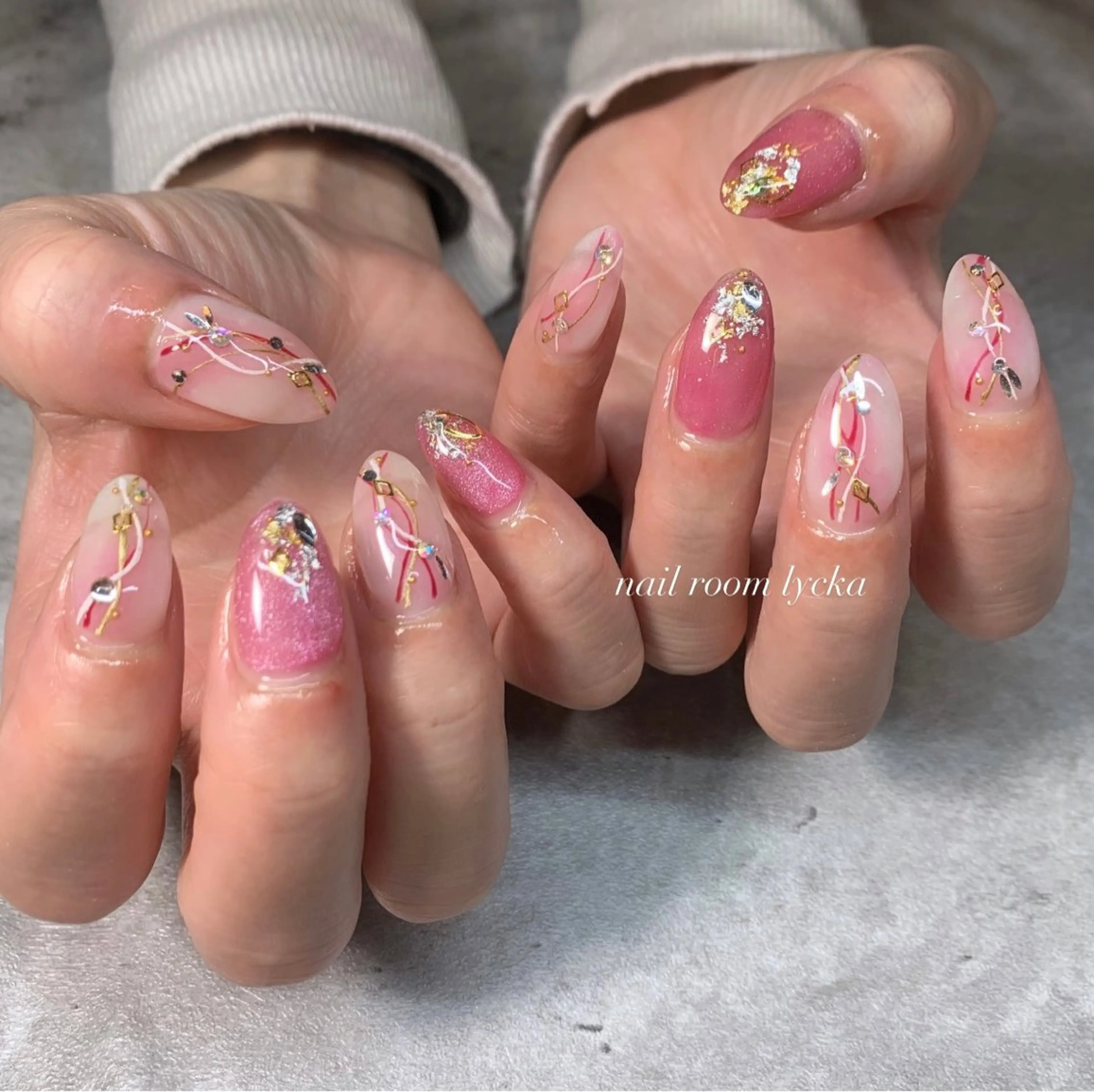 ネイル ﾈｲﾙﾙｰﾑﾘｯｶ 𝐦𝐚𝐲𝐮のネイルデザイン